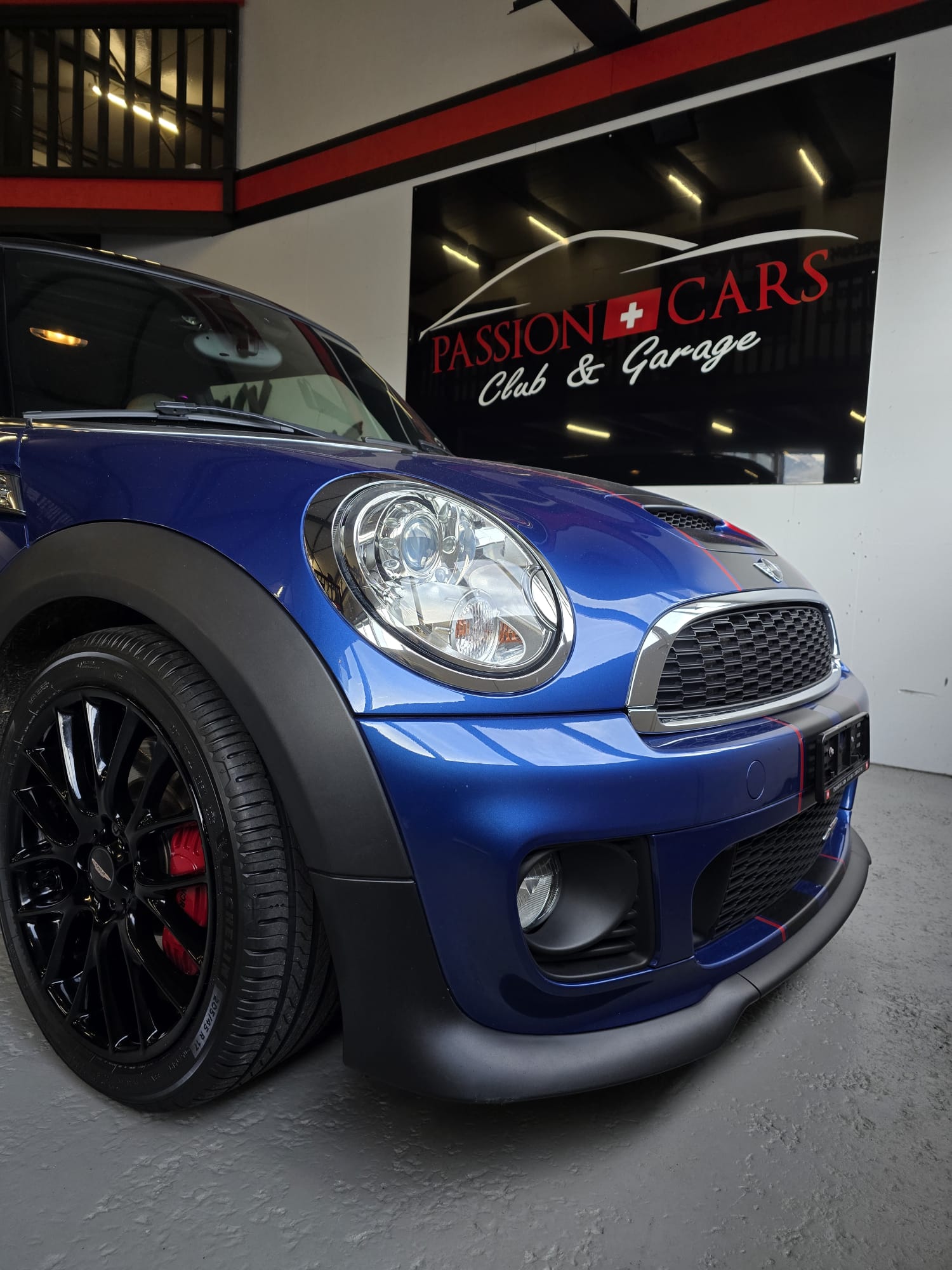 MINI Cooper John Cooper Works Steptronic-image-10