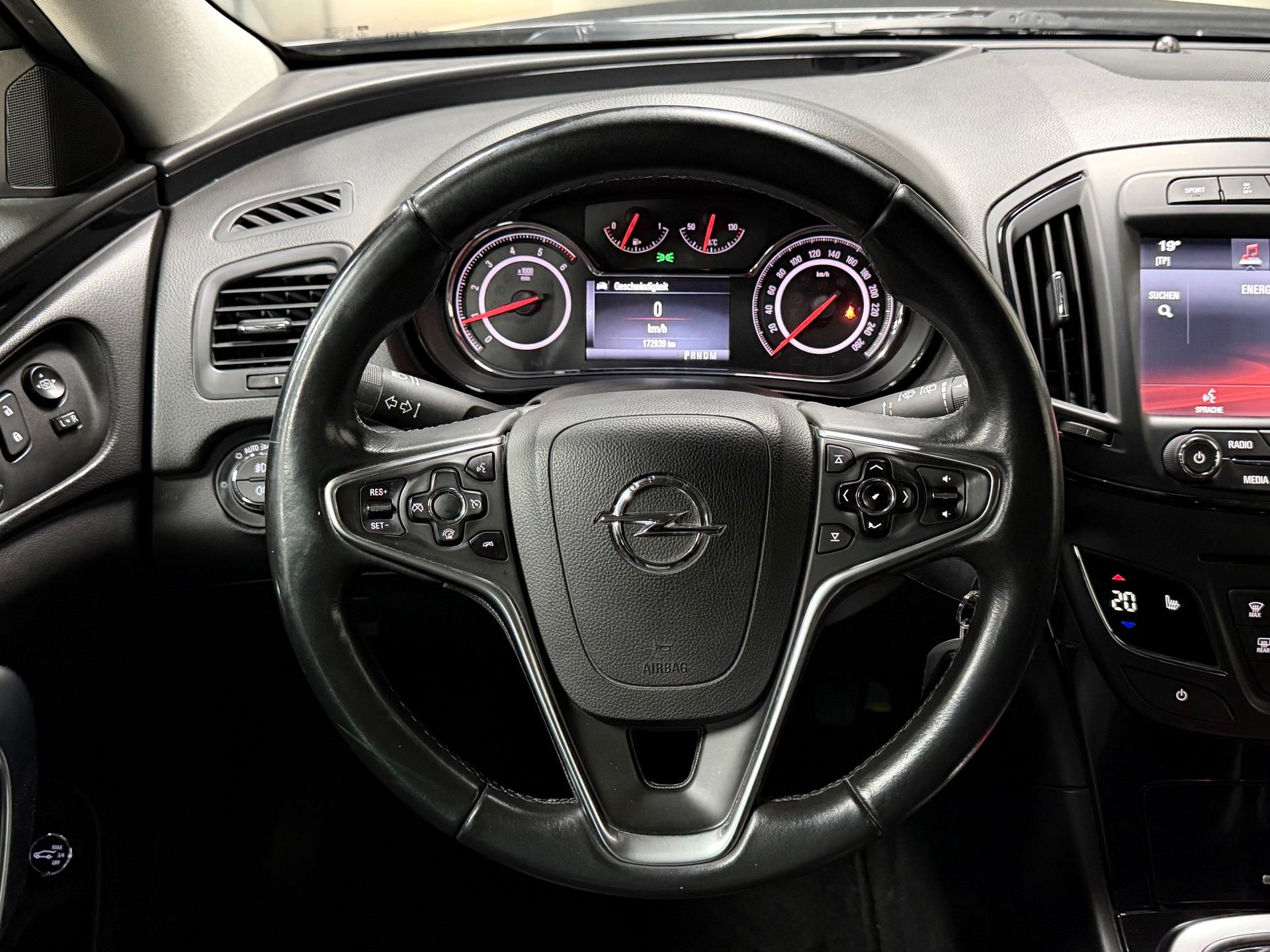 OPEL Insignia Country Tourer 2.0 CDTI 4WD Automatic-image-12