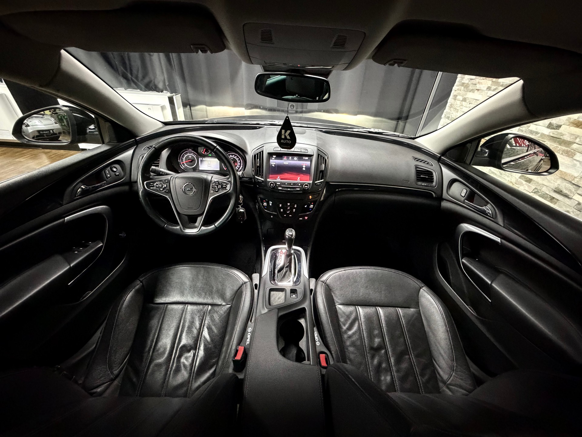 OPEL Insignia Country Tourer 2.0 CDTI 4WD Automatic-image-21