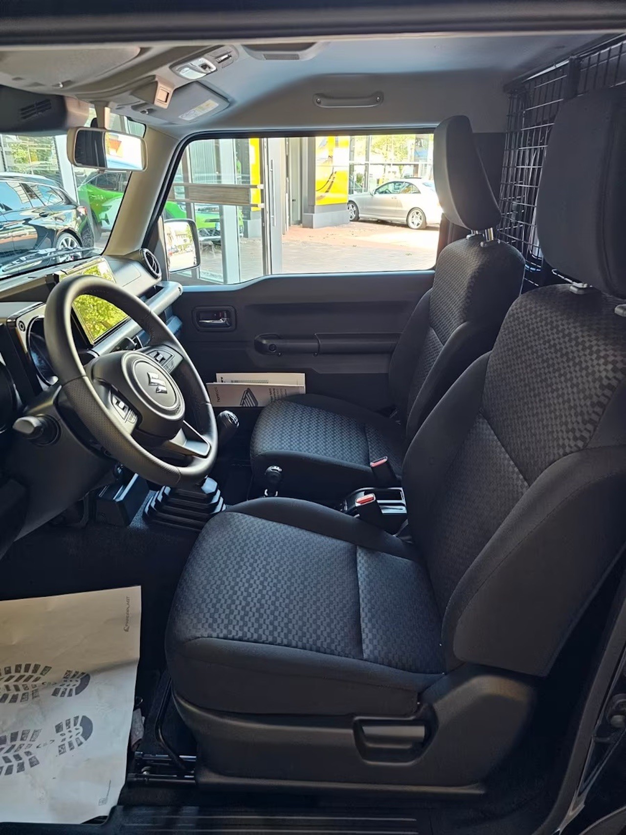 SUZUKI JIMNY 1.5 COMPACT+ 4x4 | 2 PLATZER | MANUEL-image-10