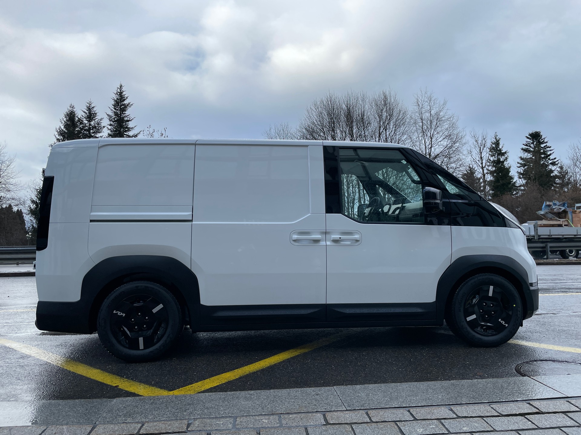 KIA PV5 Cargo 71.2 kWh Elite, mit Wärmepumpe-showroom-element-3