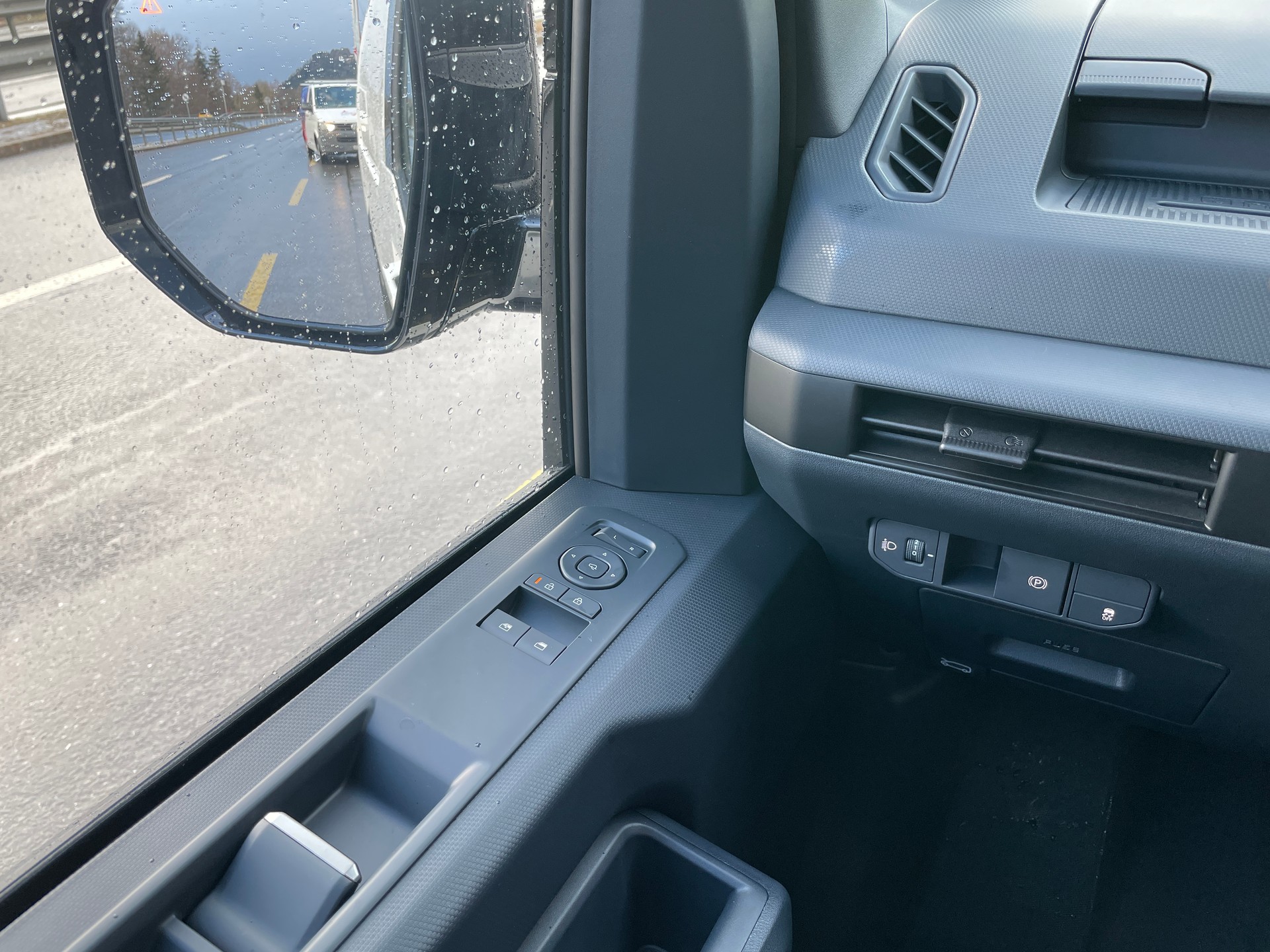KIA PV5 Cargo 71.2 kWh Elite, mit Wärmepumpe-image-20