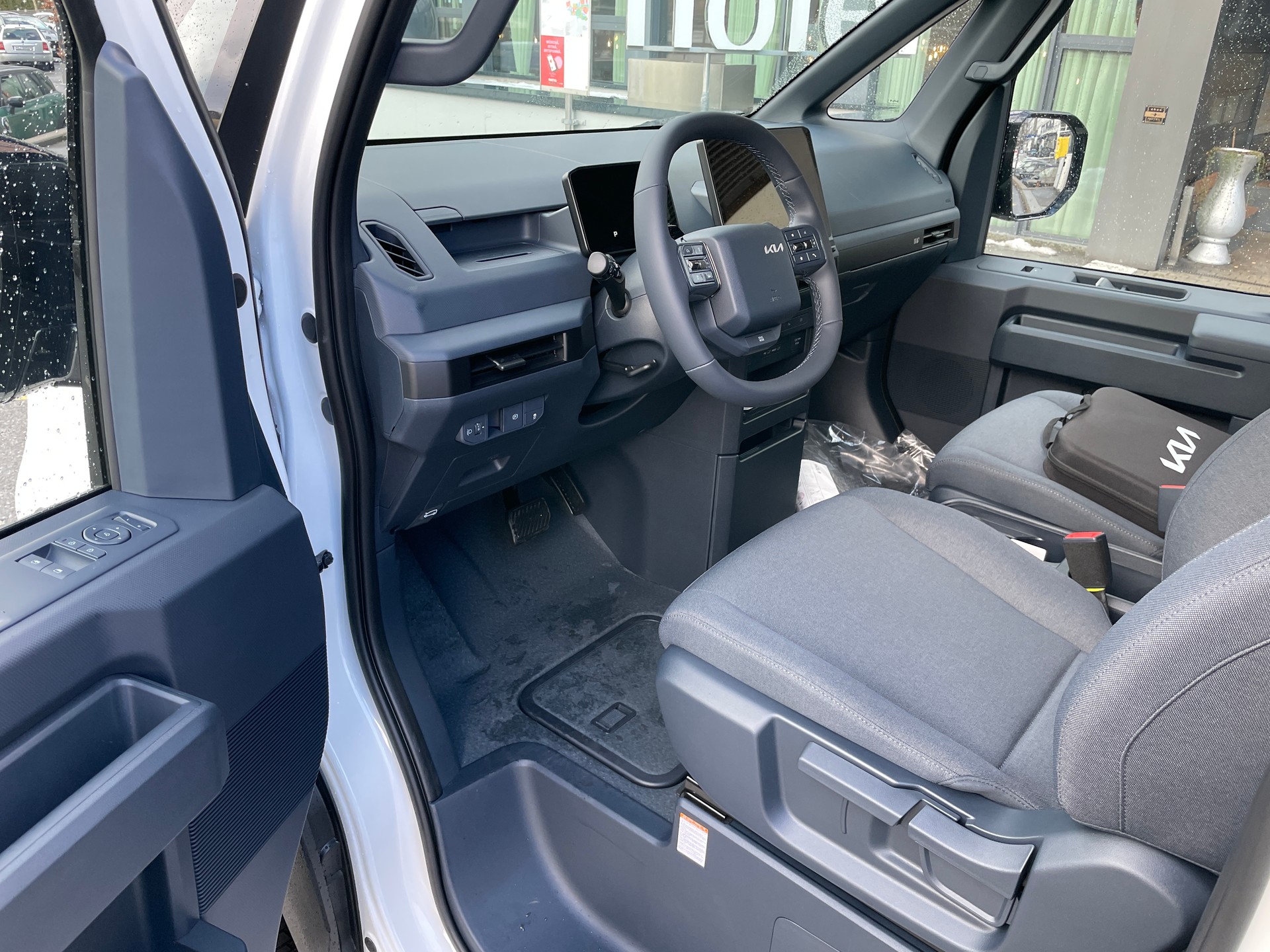 KIA PV5 Cargo 71.2 kWh Elite, mit Wärmepumpe-image-17