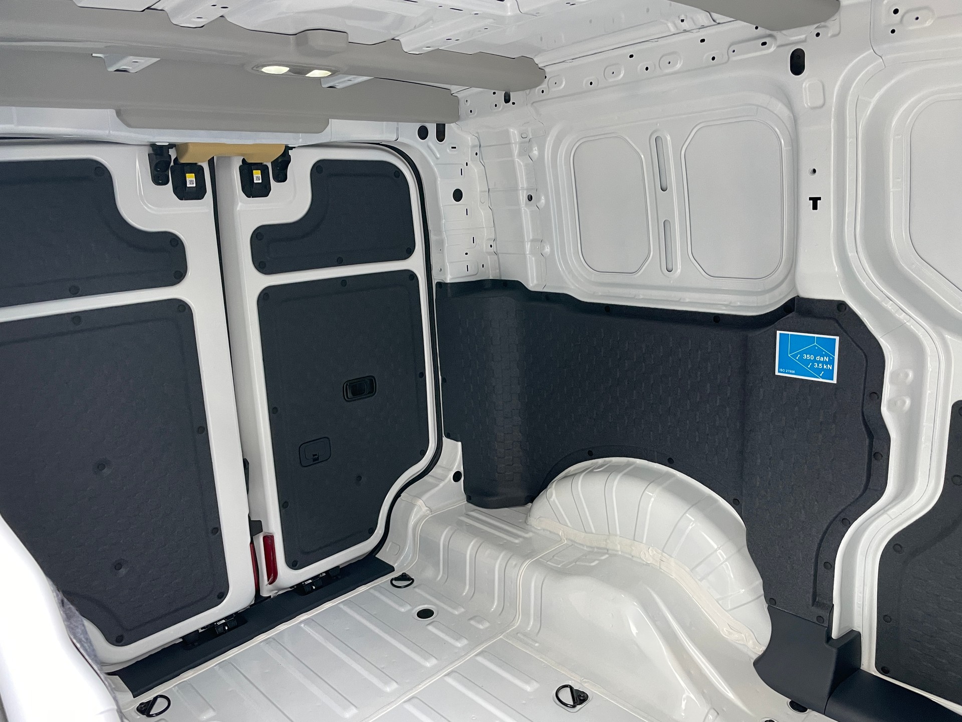 KIA PV5 Cargo 71.2 kWh Elite, mit Wärmepumpe-image-7