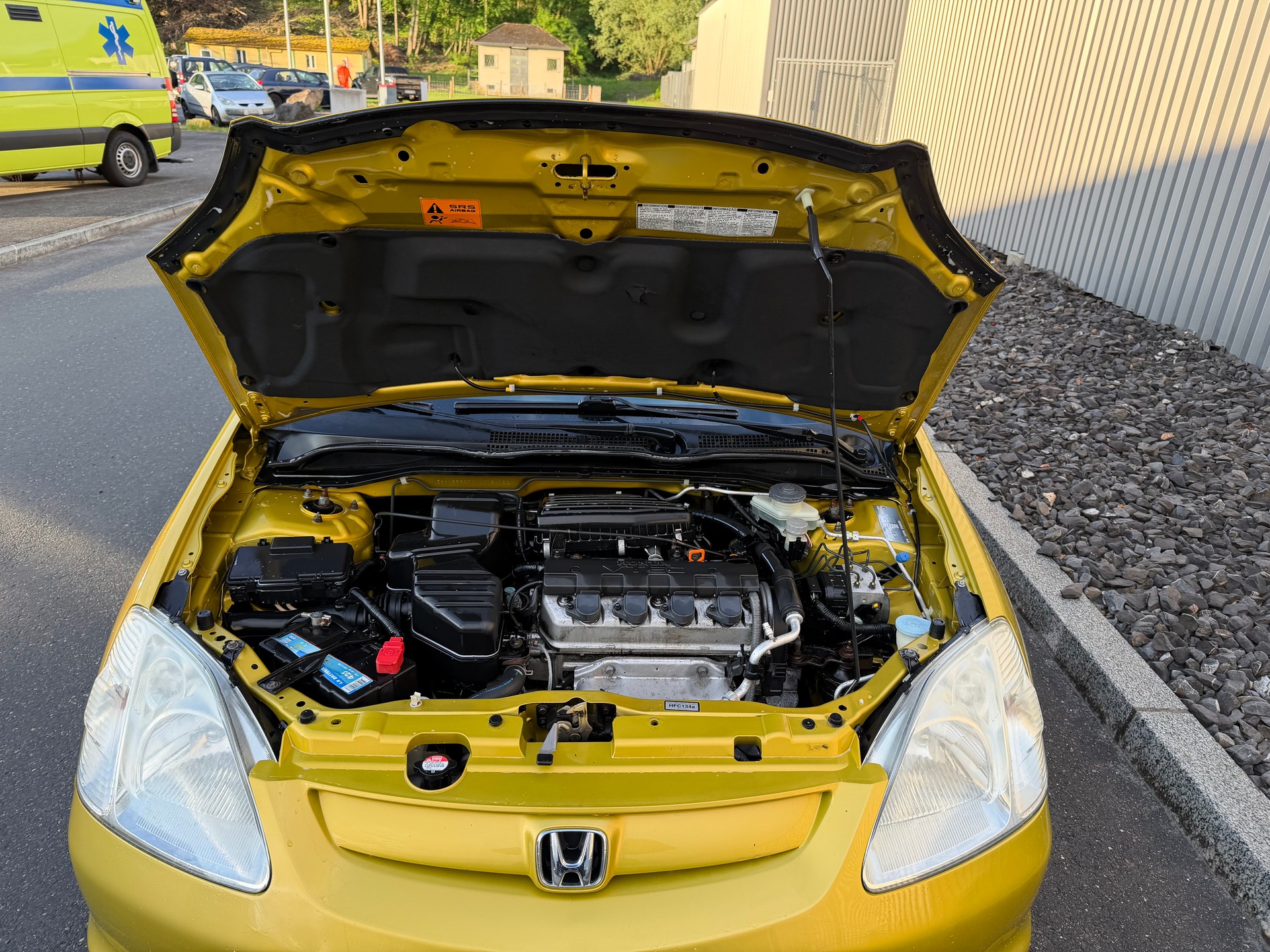 HONDA Civic 1.6i ES-image-25