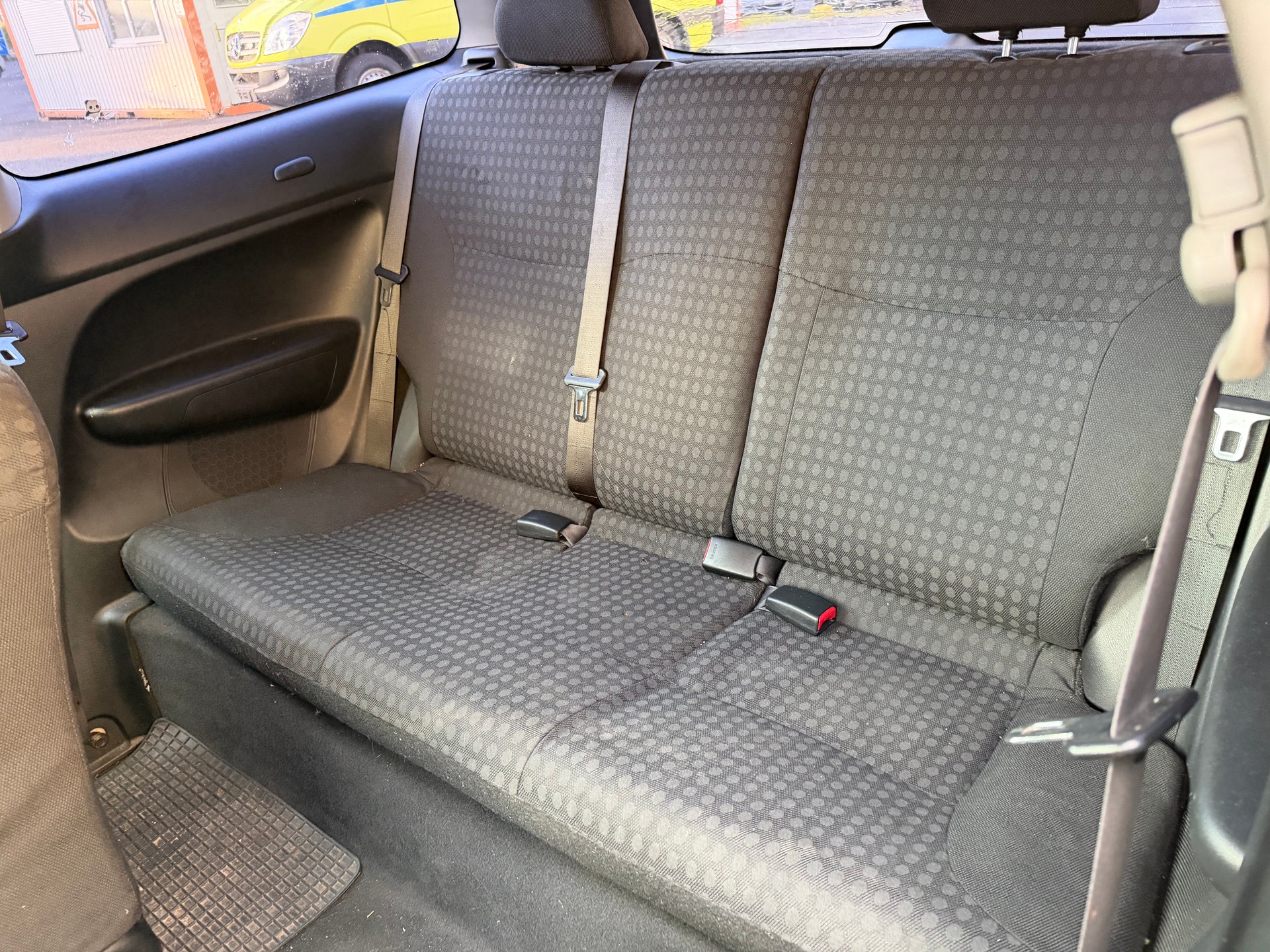 HONDA Civic 1.6i ES-image-17
