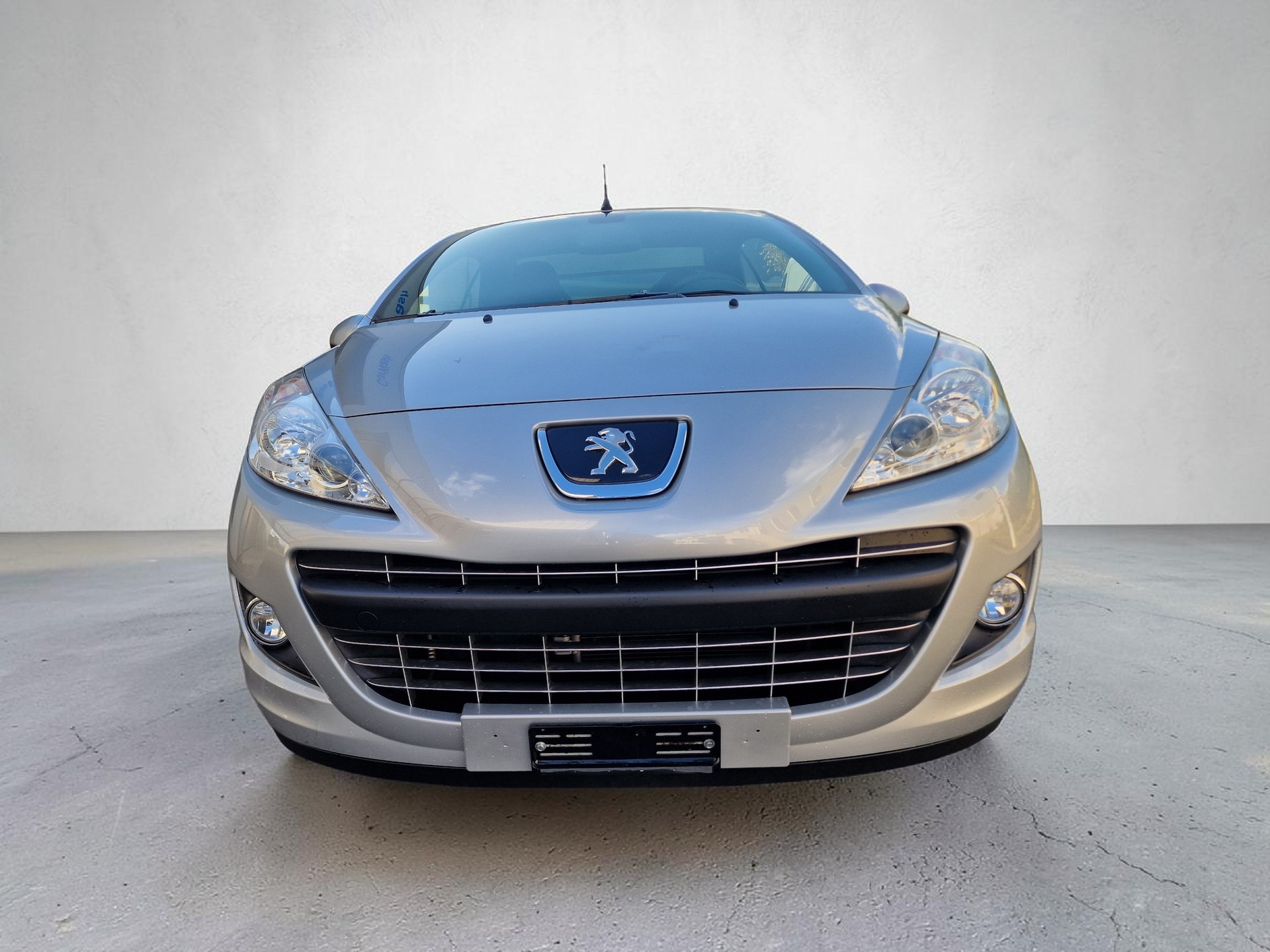 PEUGEOT 207 CC 1.6 16V Active 12Mt Gara MFK Neu-showroom-element-2