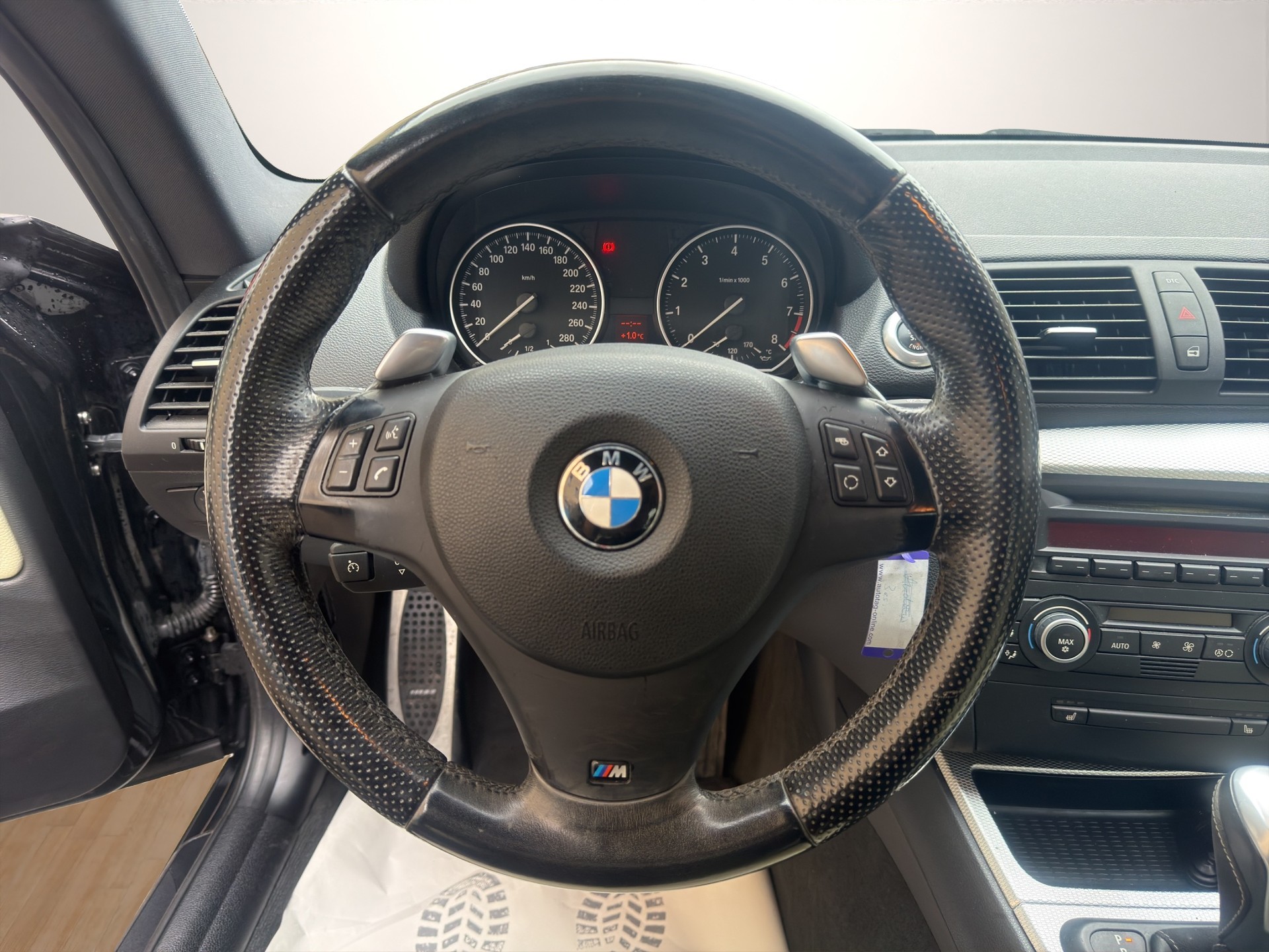 BMW 135i Coupé Steptronic-image-8