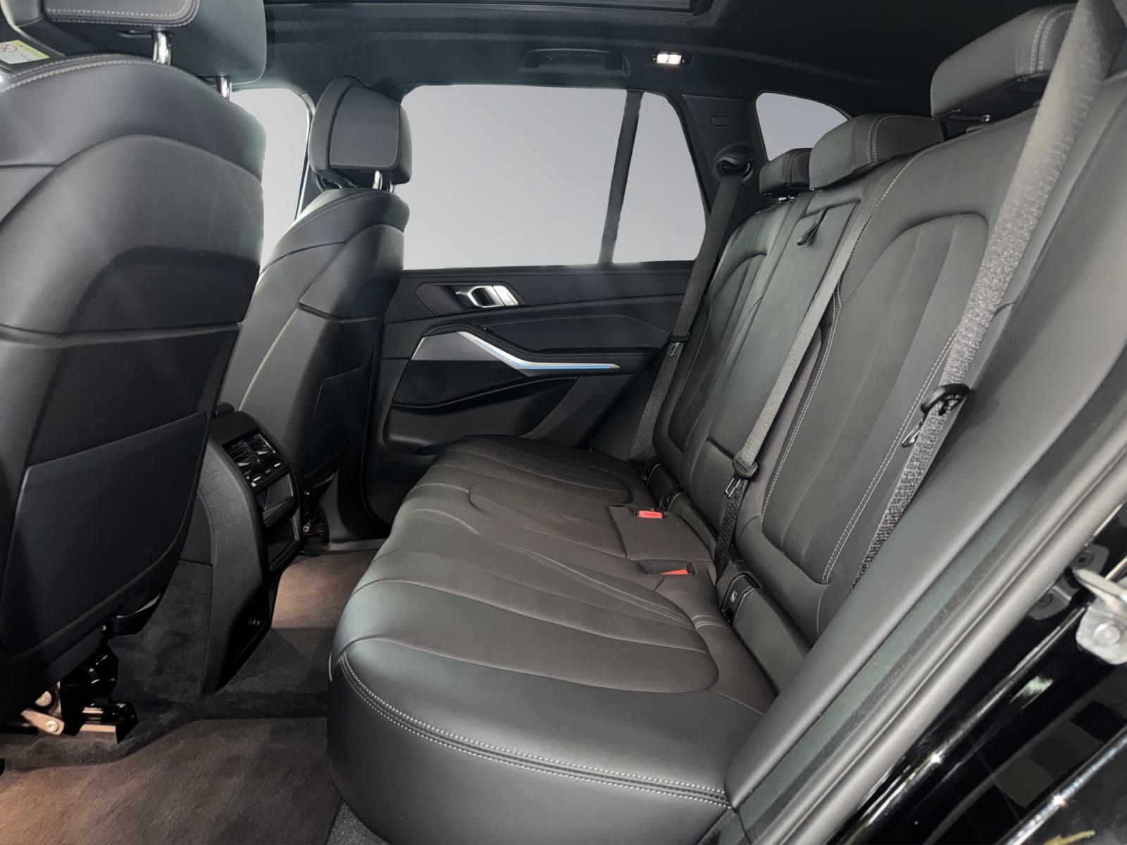 BMW X5 45e xDrive SAG-image-9