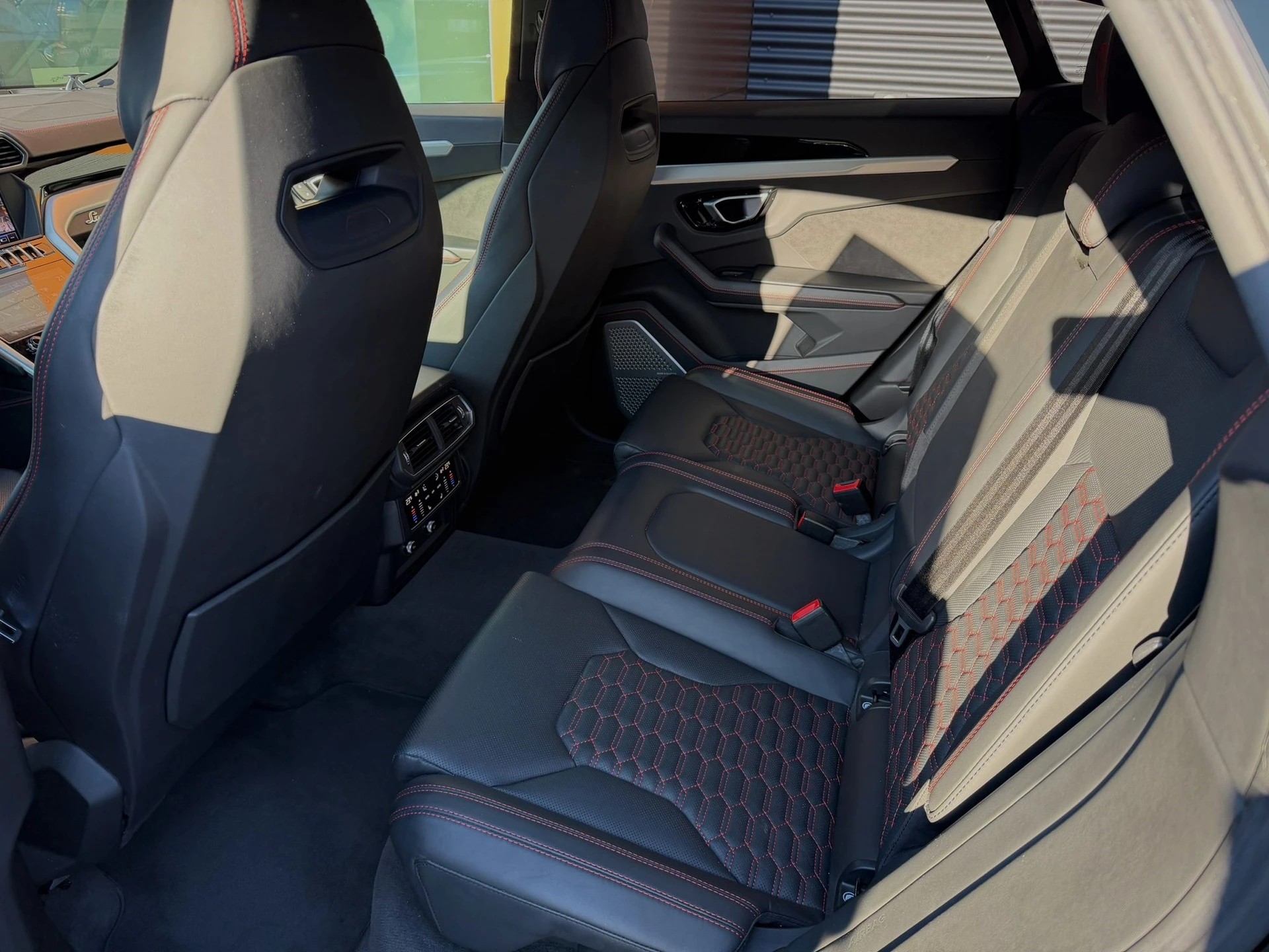 LAMBORGHINI Urus 4.0-image-7