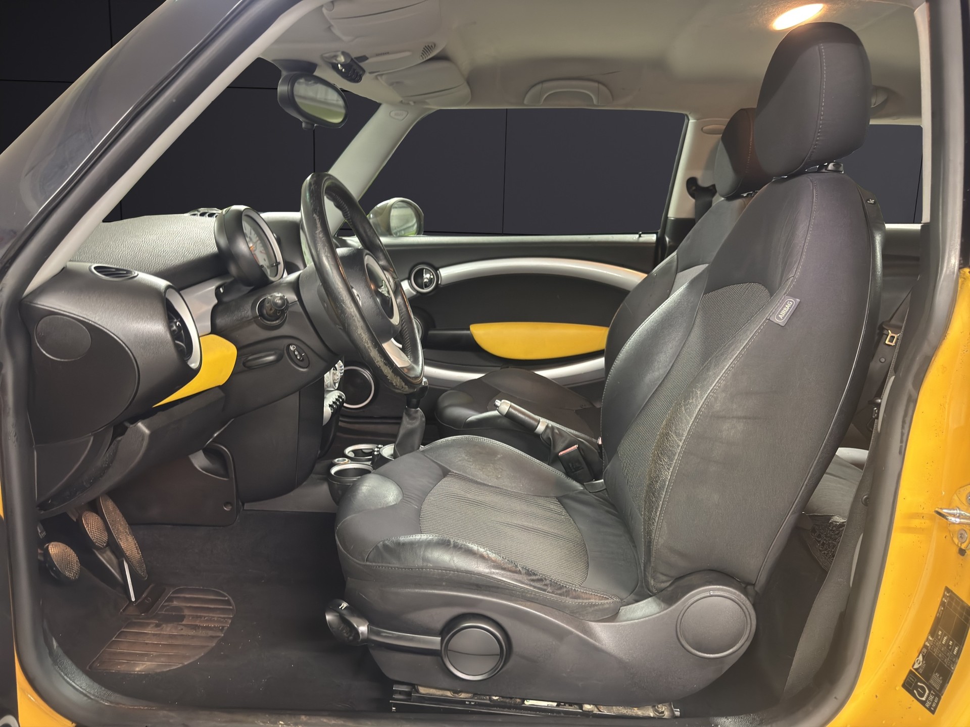 MINI Cooper-image-7
