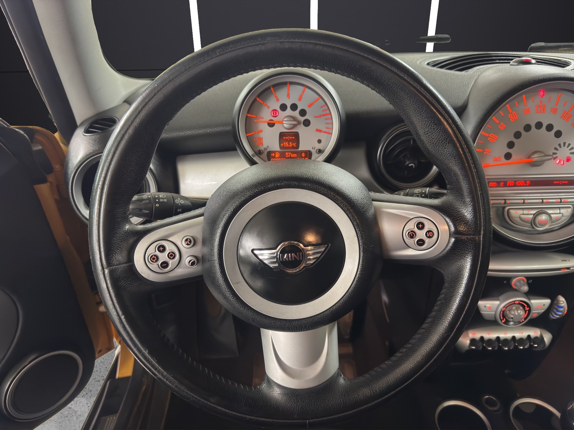 MINI Cooper-image-9