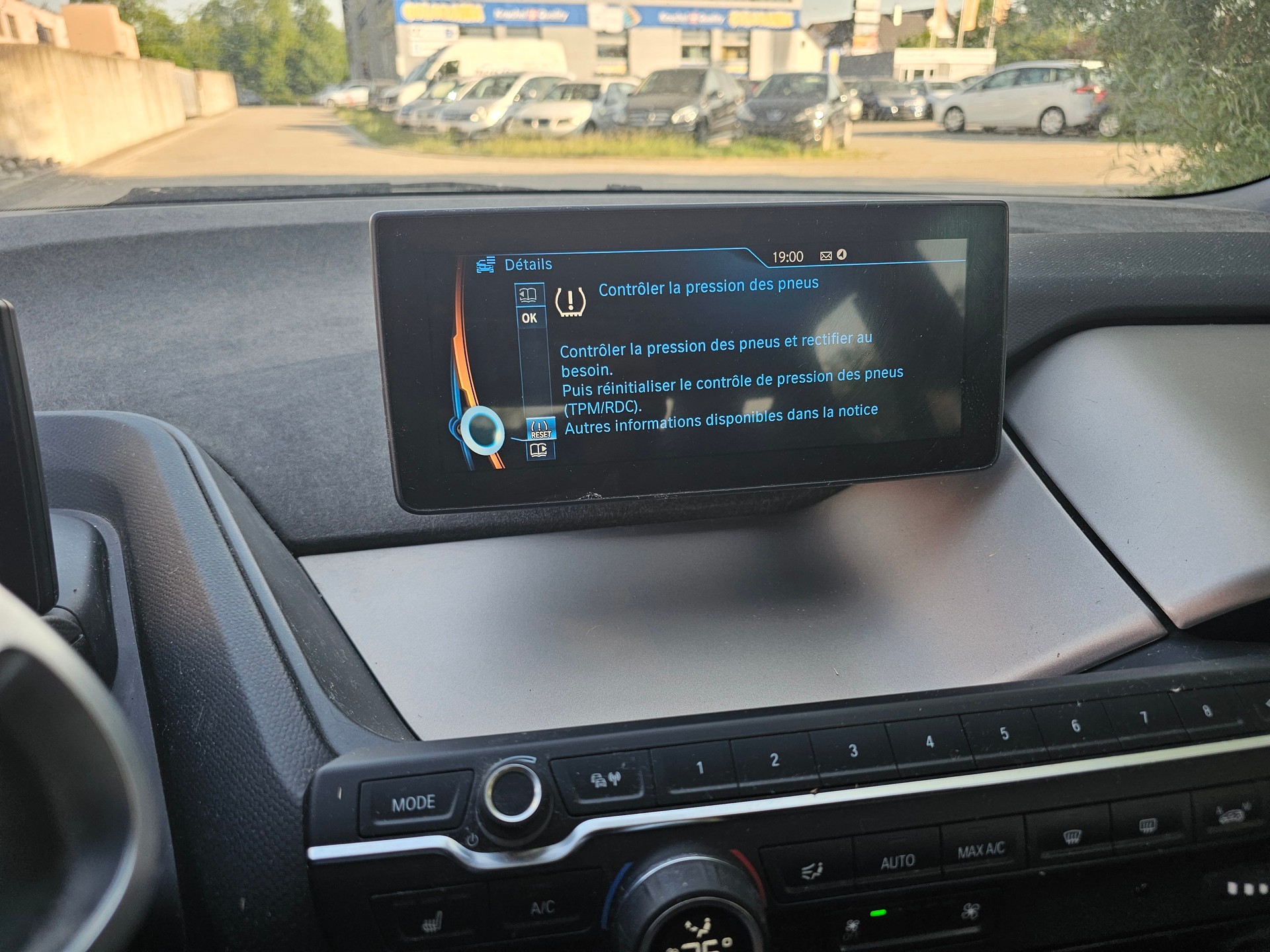 BMW i3 (94Ah)-image-13