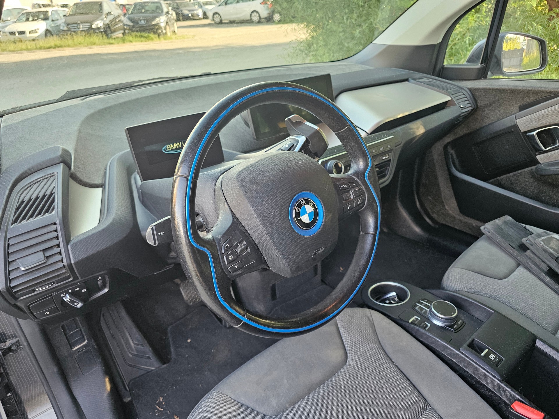 BMW i3 (94Ah)-image-8