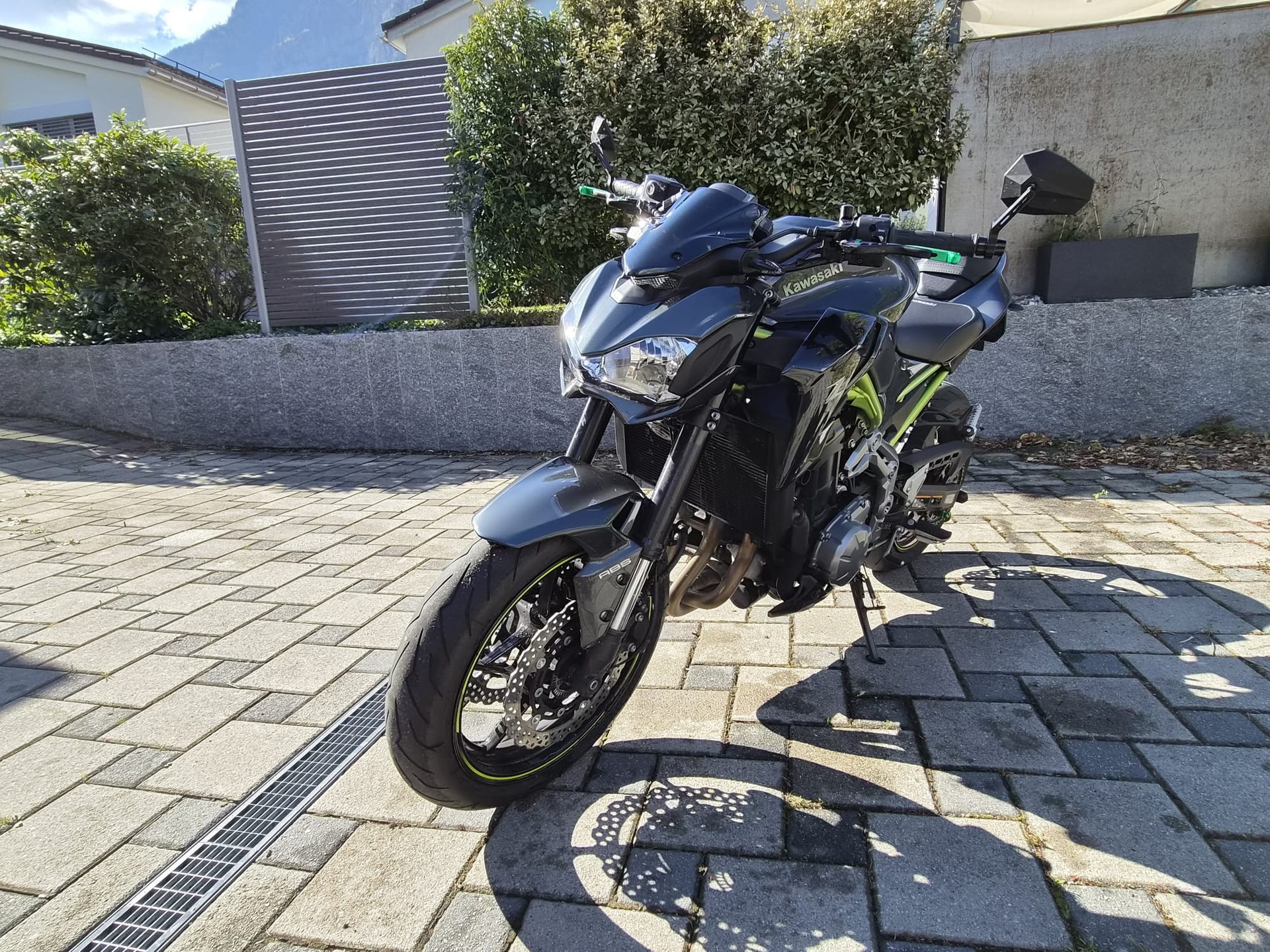 KAWASAKI Z 900-image-3