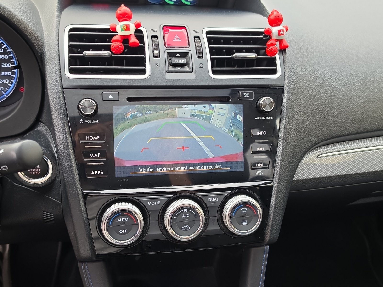 SUBARU Levorg 1.6DIT Luxury S AWD Lineartronic-image-12