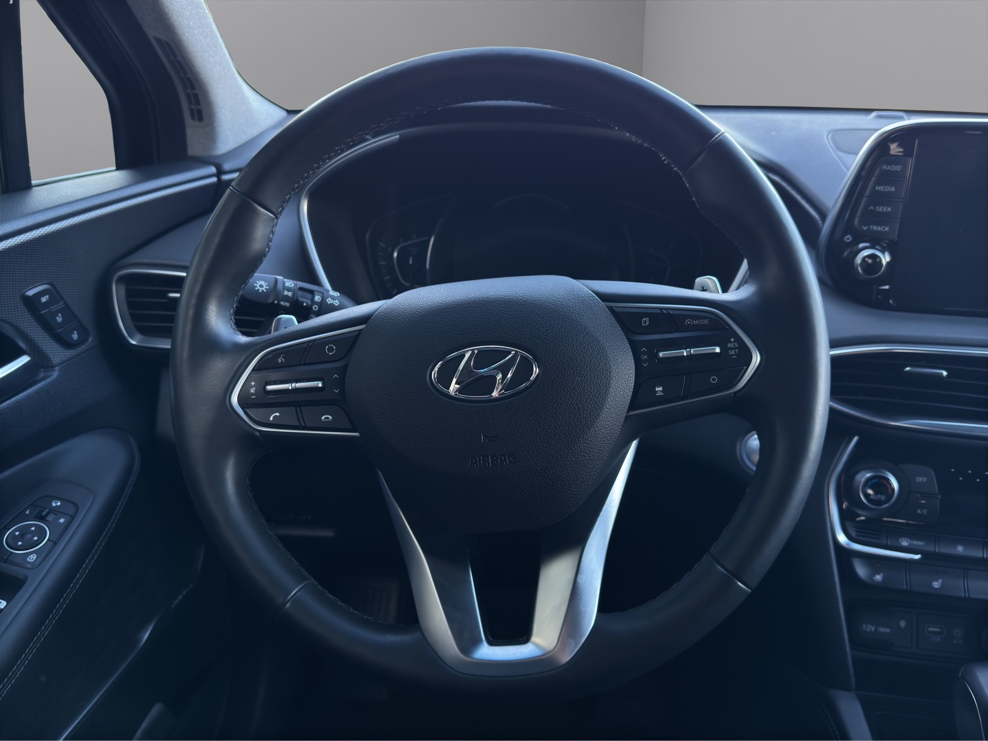 HYUNDAI Santa Fe 2.2 CRDI Vertex 4WD Automatic-image-13