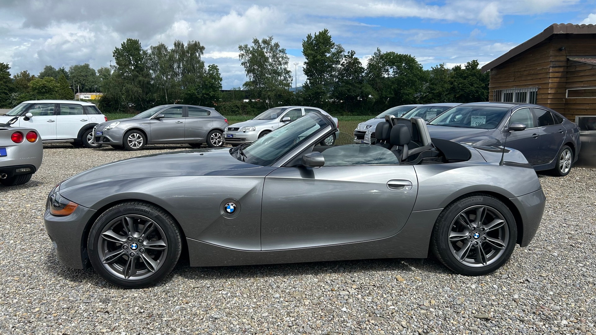 BMW Z4 2.5i Roadster-image-22