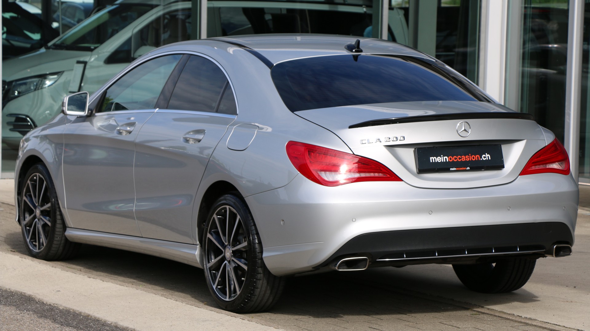 MERCEDES-BENZ CLA 200 Urban-image-3