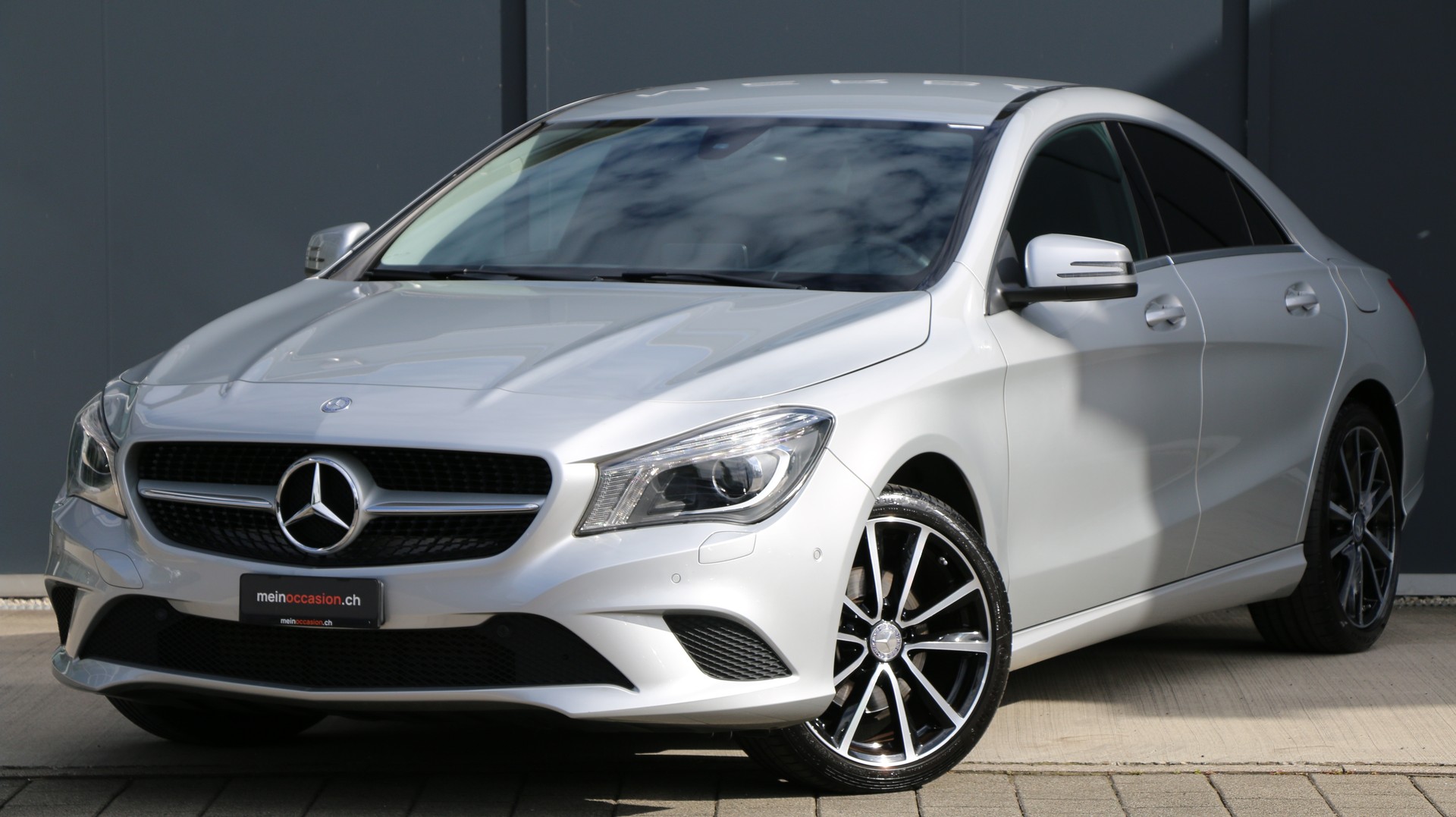 MERCEDES-BENZ CLA 200 Urban
