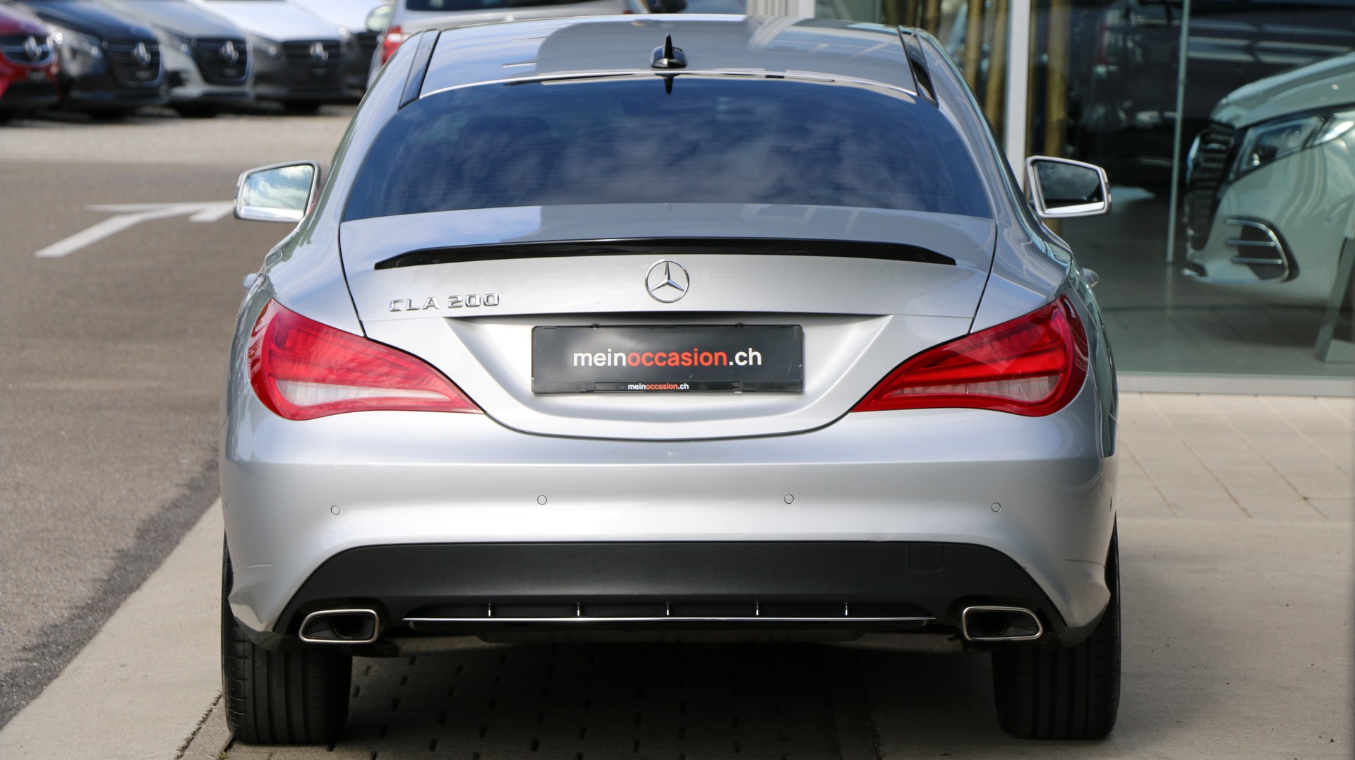 MERCEDES-BENZ CLA 200 Urban-image-4