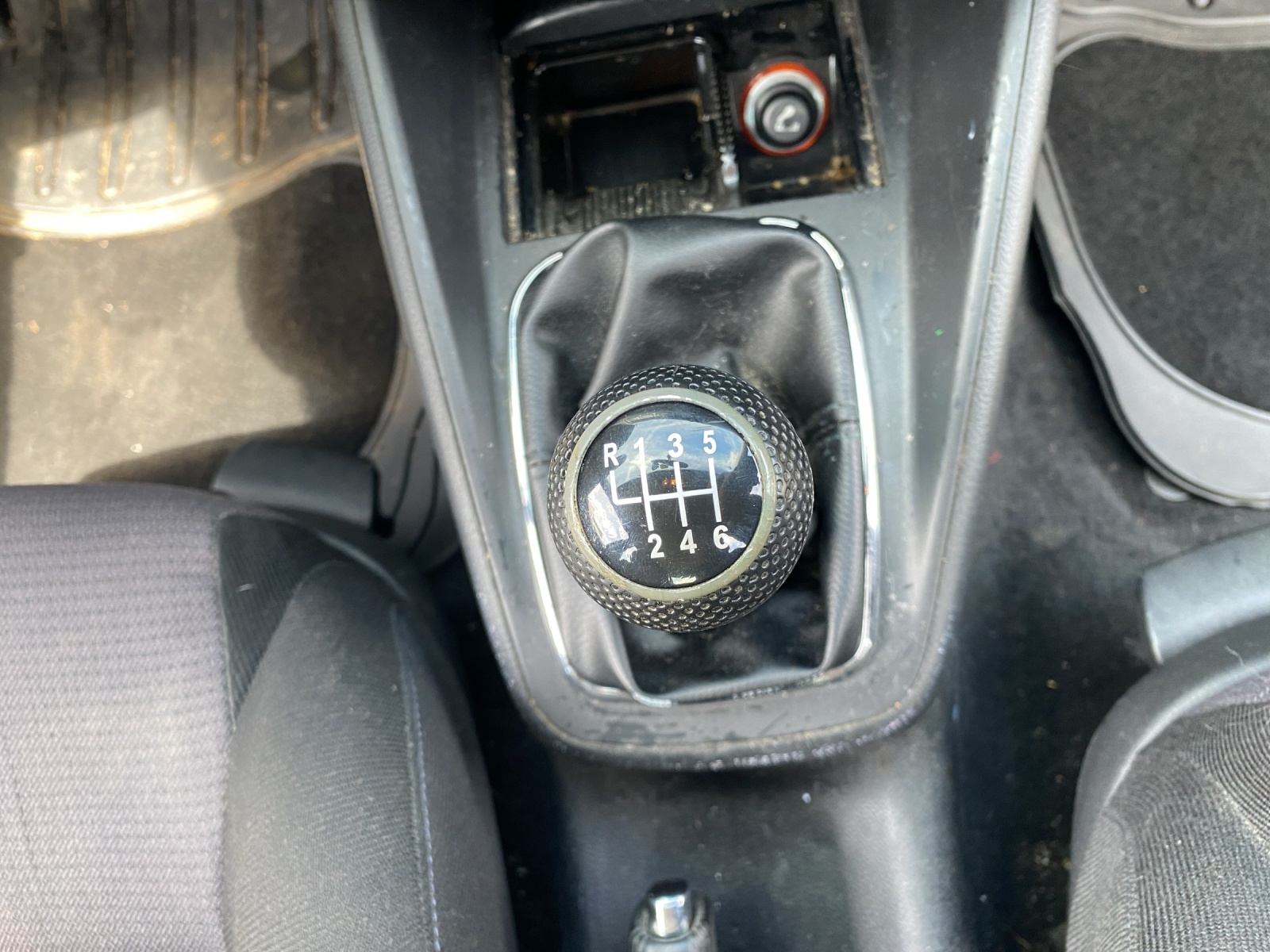 VW Golf 1.9 TDI 130,PS 4X4 Generation 4Motion-image-15
