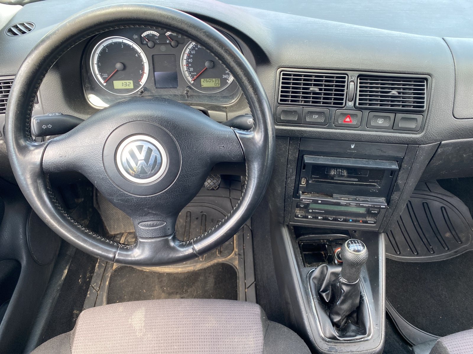 VW Golf 1.9 TDI 130,PS 4X4 Generation 4Motion-image-11