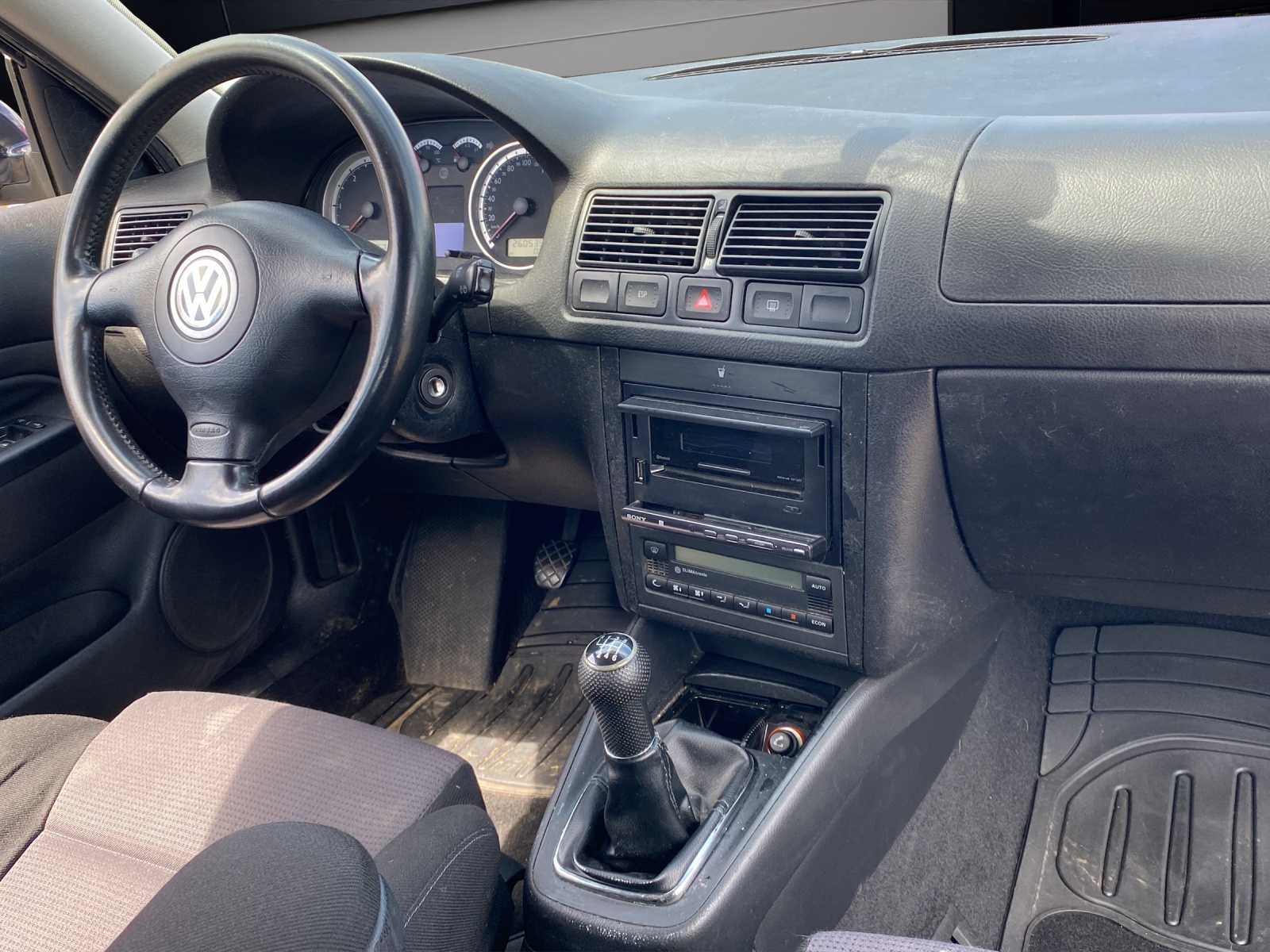VW Golf 1.9 TDI 130,PS 4X4 Generation 4Motion-image-14