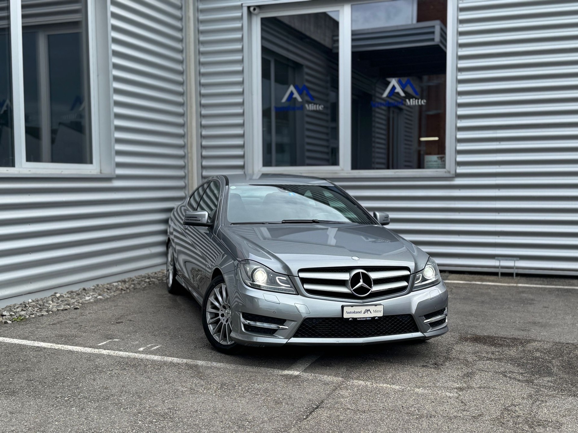 MERCEDES-BENZ C 250 Coupé 7G-Tronic-showroom-element-1