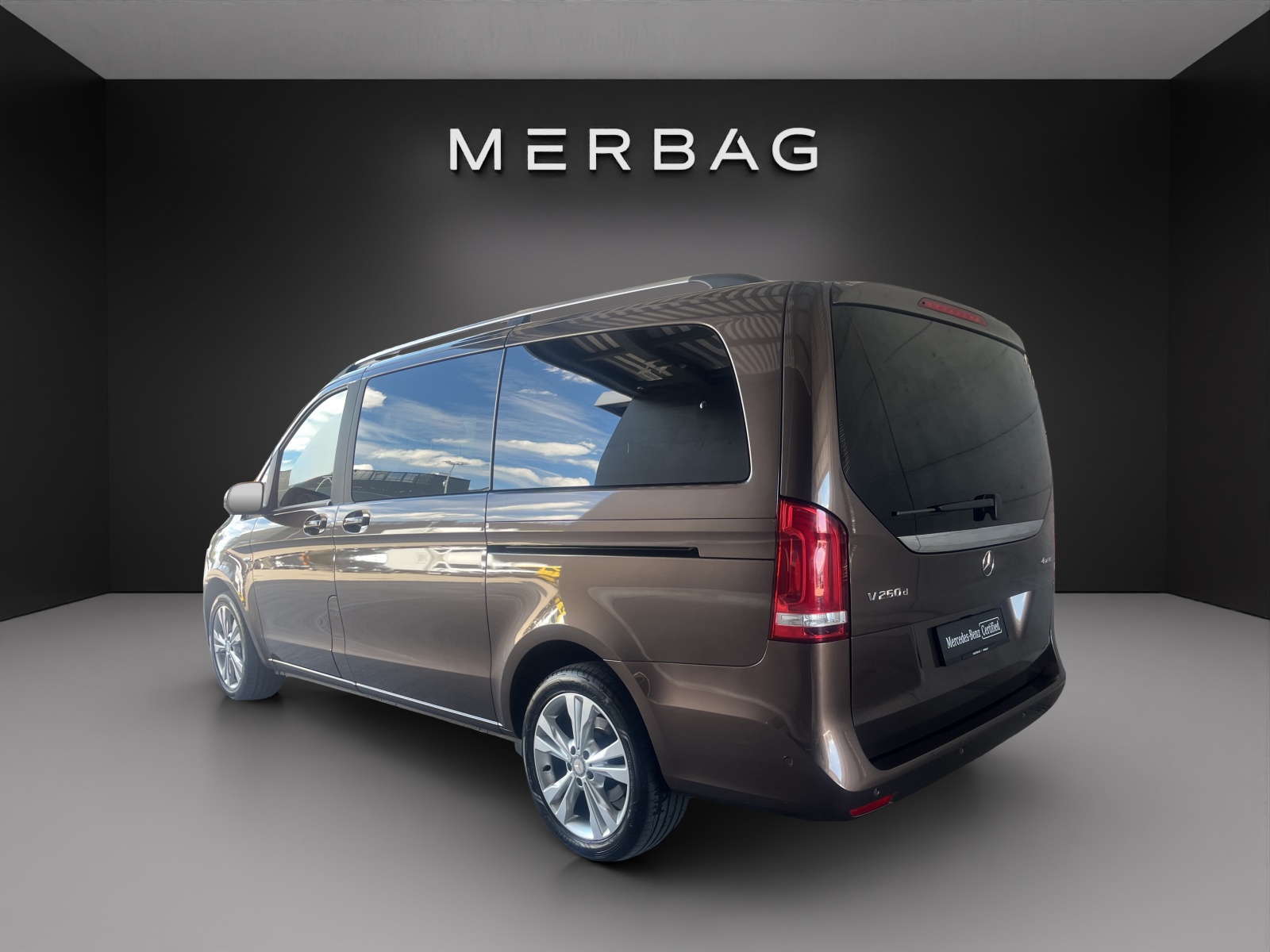MERCEDES-BENZ V 250 d Swiss Edition lang 4Matic 7G-Tronic-image-3