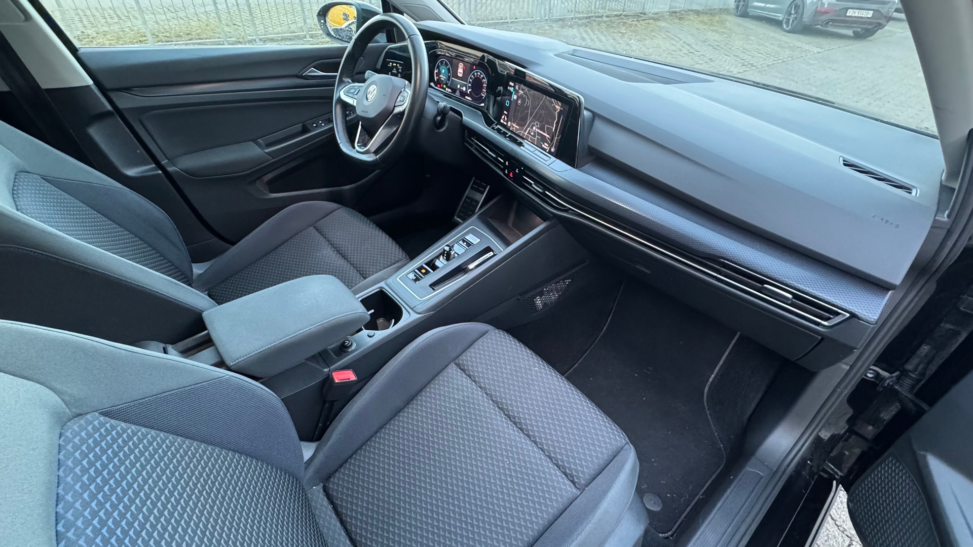 VW Golf 2.0 TDI Style DSG-image-9