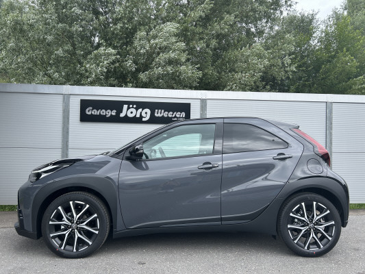 TOYOTA Aygo X 1.5 Sty. e-CVT Tr.-image-2
