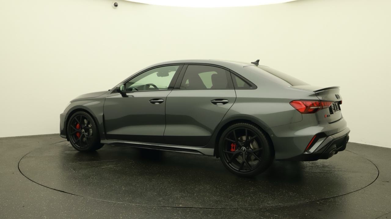 AUDI RS3 Limousine 2.5 TSI quattro S-tronic-showroom-element-2