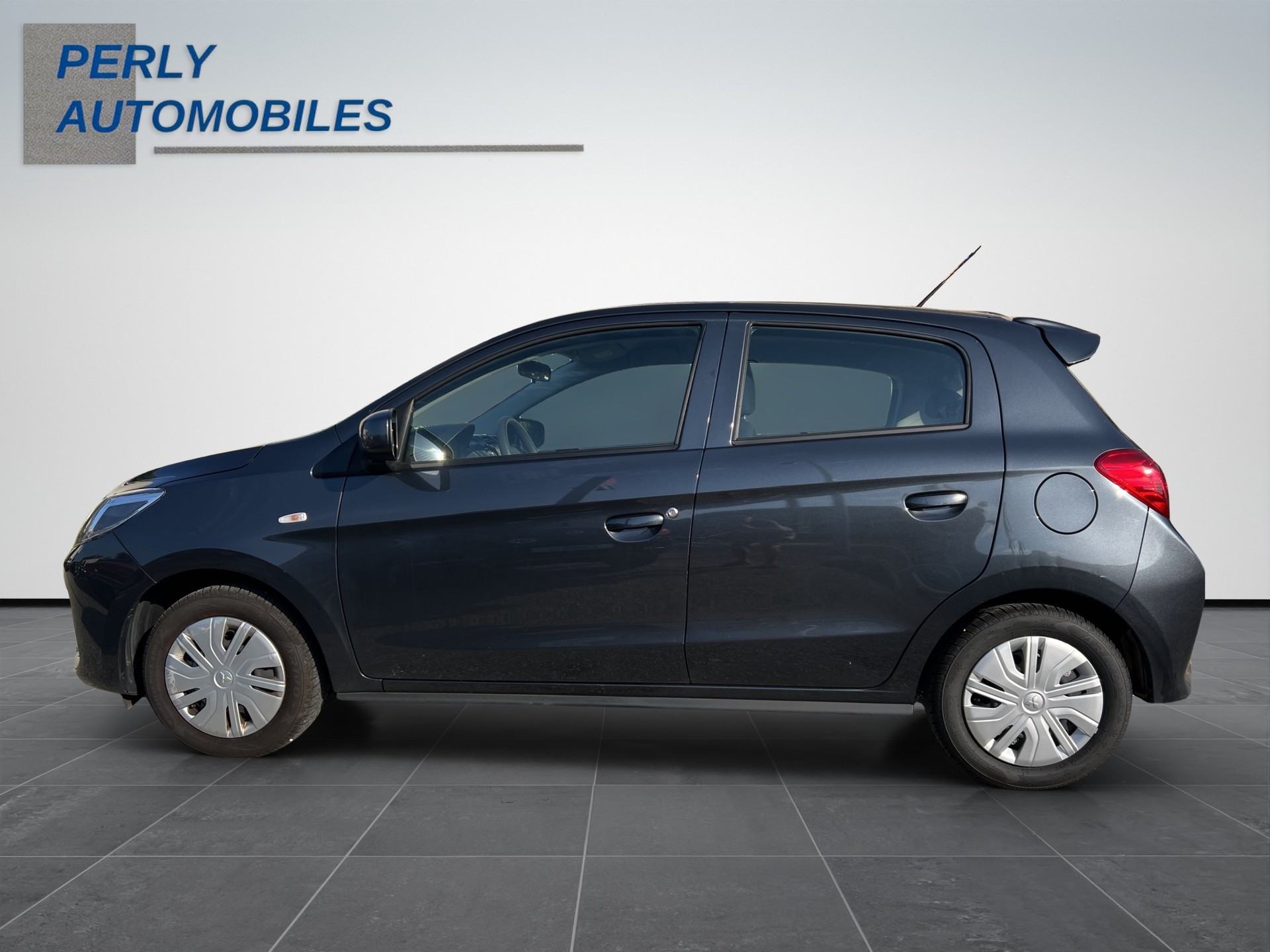 MITSUBISHI Space Star 1.2 Inform-showroom-element-2