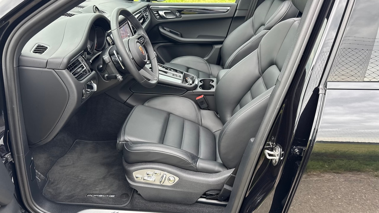 PORSCHE Macan S PDK-image-14