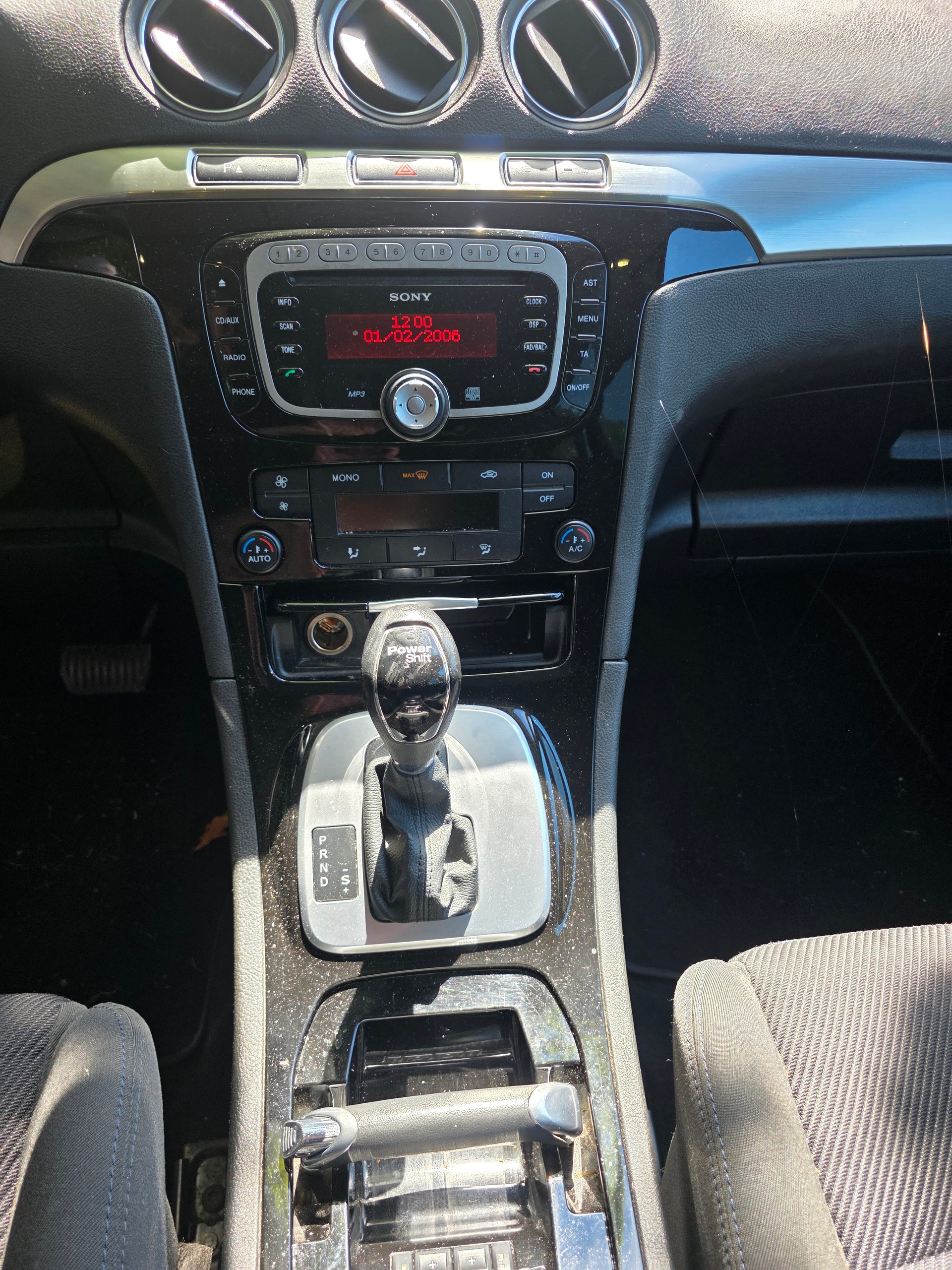 FORD S-Max 2.0 SCTi Titanium PowerShift. 7 places-image-8