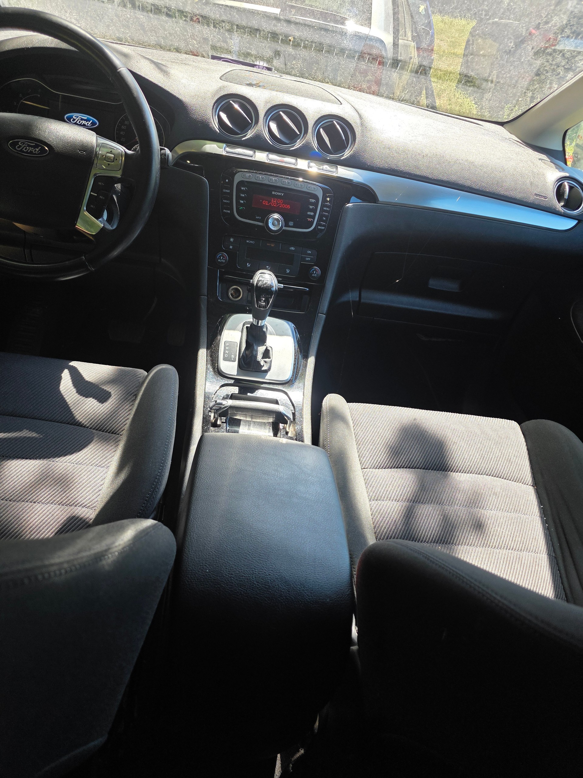FORD S-Max 2.0 SCTi Titanium PowerShift. 7 places-image-6