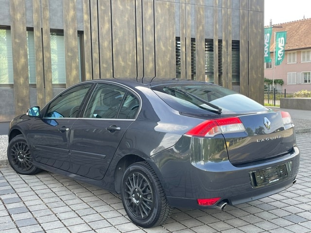 RENAULT Laguna 2.0 16V T Dynamique Automatic-image-9