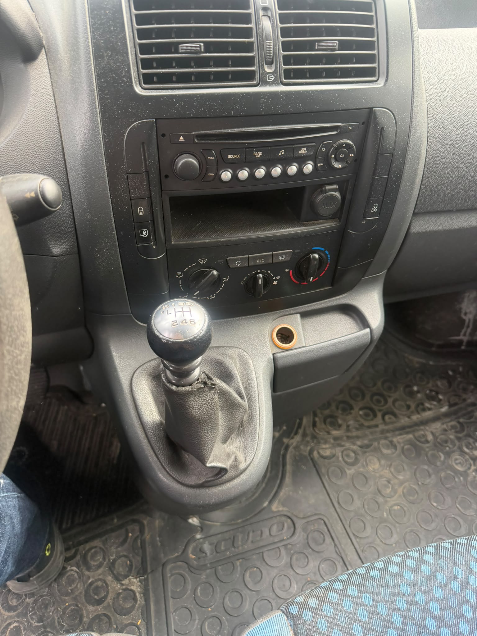 FIAT Scudo 2.0 MJ Comfort 1.2t-image-13