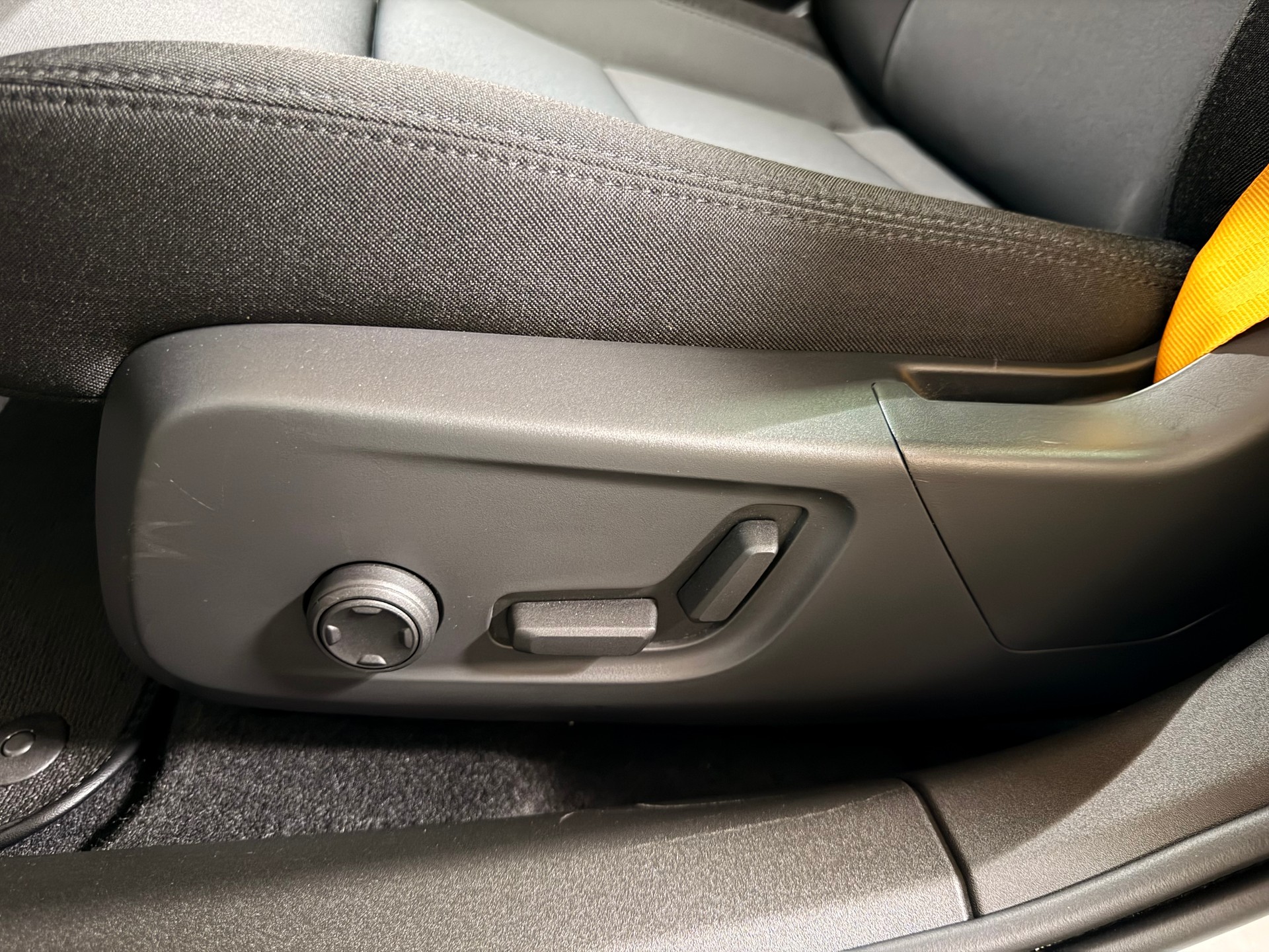 POLESTAR Polestar 2 Long Range Dual Performance 82 kWh MY25-image-18