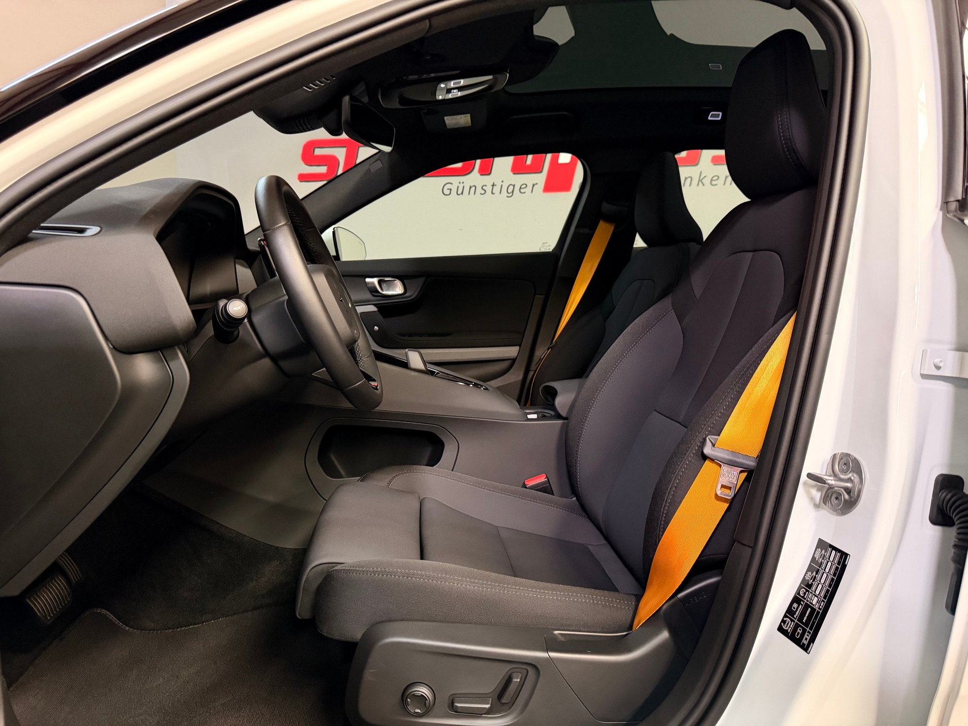 POLESTAR Polestar 2 Long Range Dual Performance 82 kWh MY25-image-13