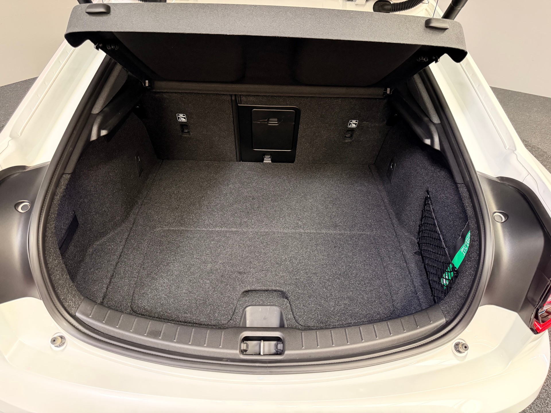 POLESTAR Polestar 2 Long Range Dual Performance 82 kWh MY25-image-10