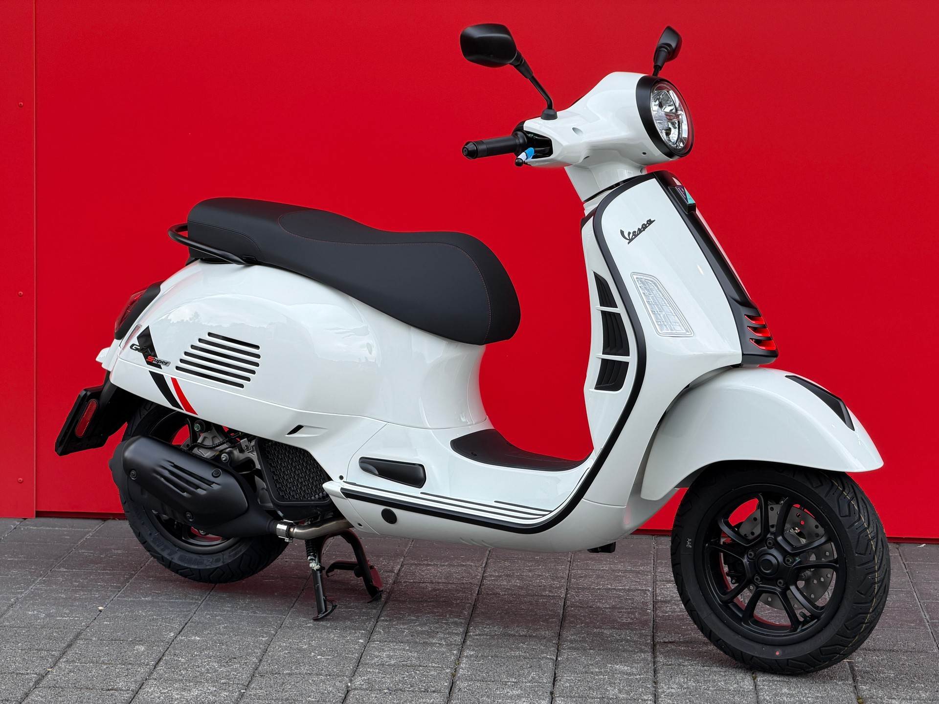 PIAGGIO Vespa GTS 125 Super Sport RST Euro 5+-image-1