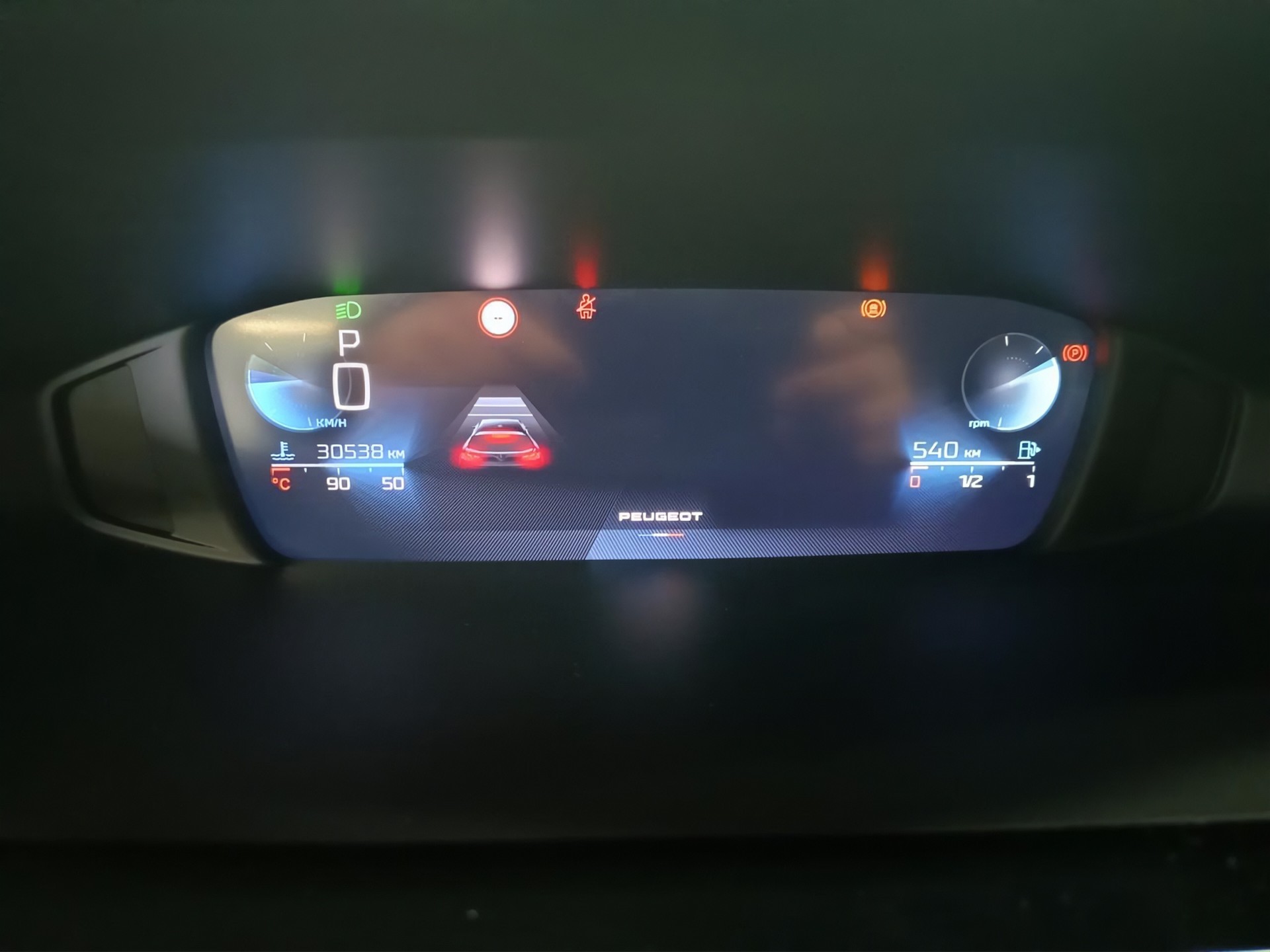 PEUGEOT 308 SW 1.2 PureTech Allure-image-24