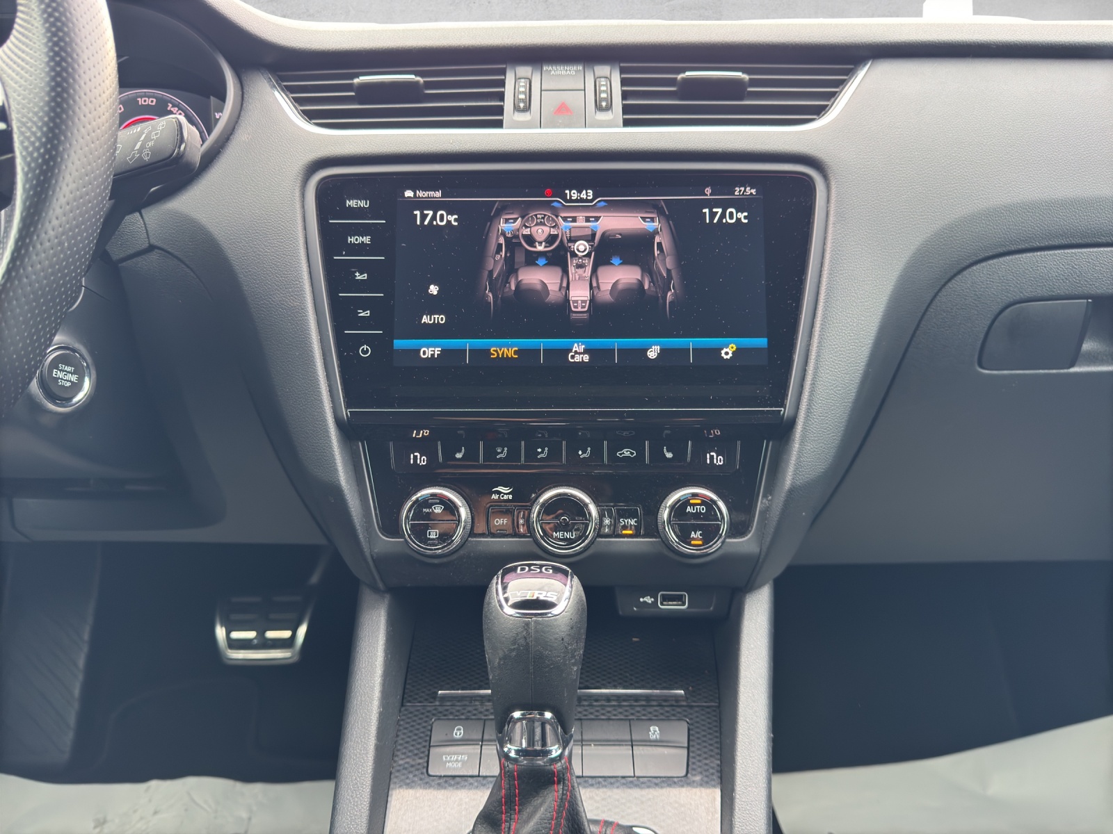 SKODA Octavia Combi 2.0 TDI RS 4x4 DSG-image-14