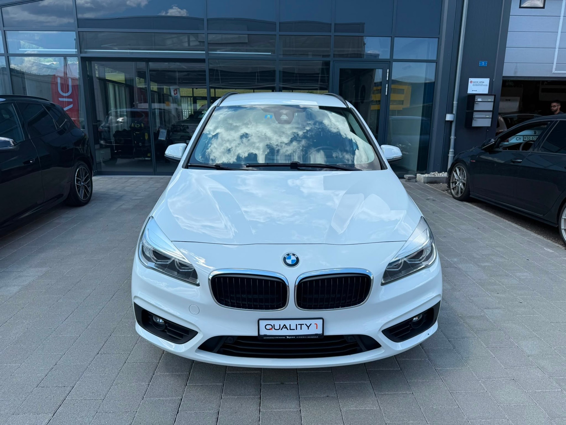 BMW 218d xDrive Gran Tourer Steptronic-showroom-element-2