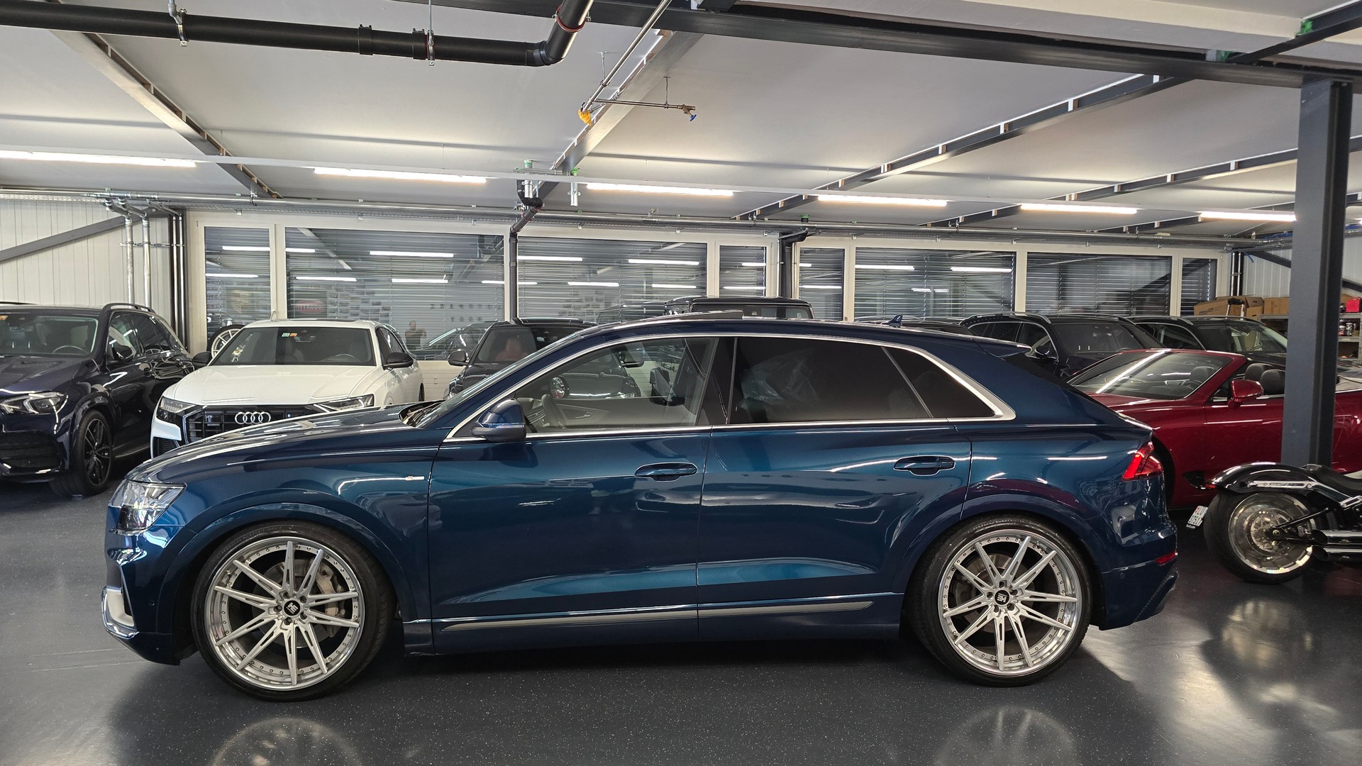 AUDI Q8 50 TDI quattro tiptronic-image-10