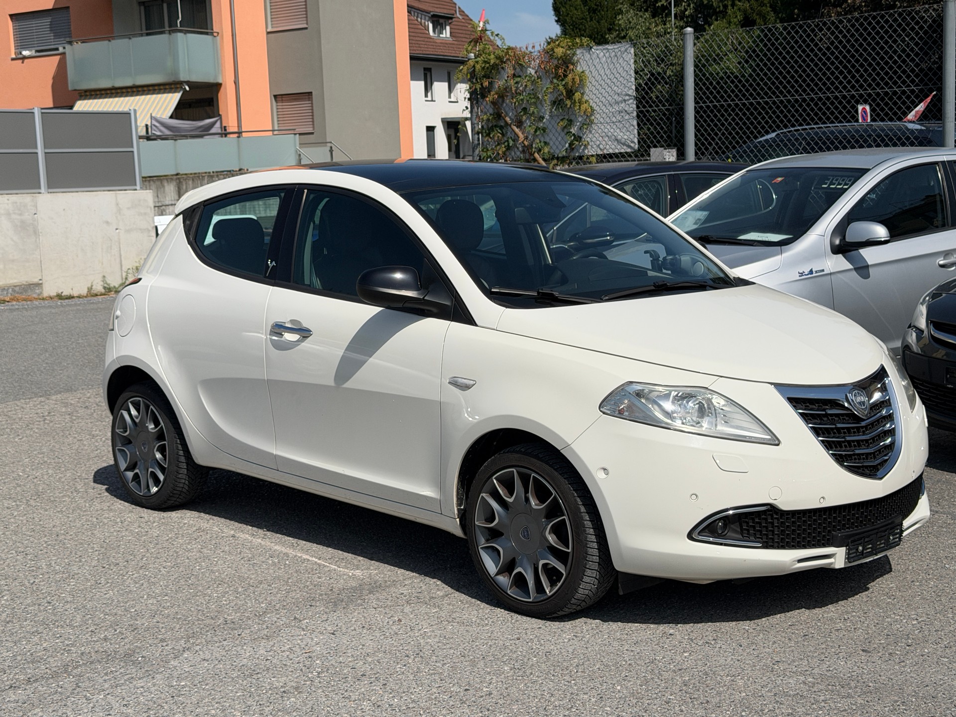LANCIA Ypsilon 0.9 TwinAir Gold DFN-image-2