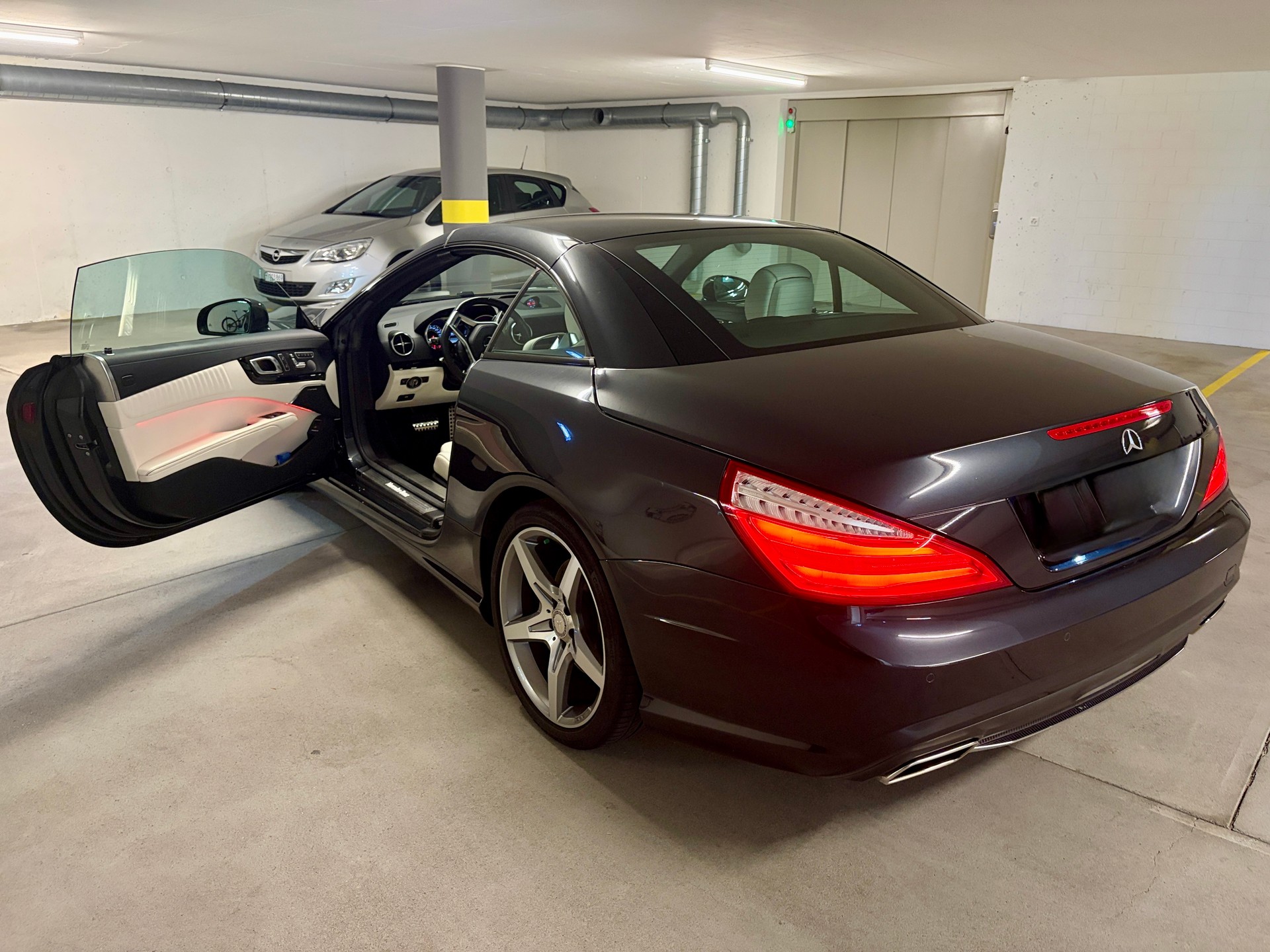 MERCEDES-BENZ SL 500 V8-image-1