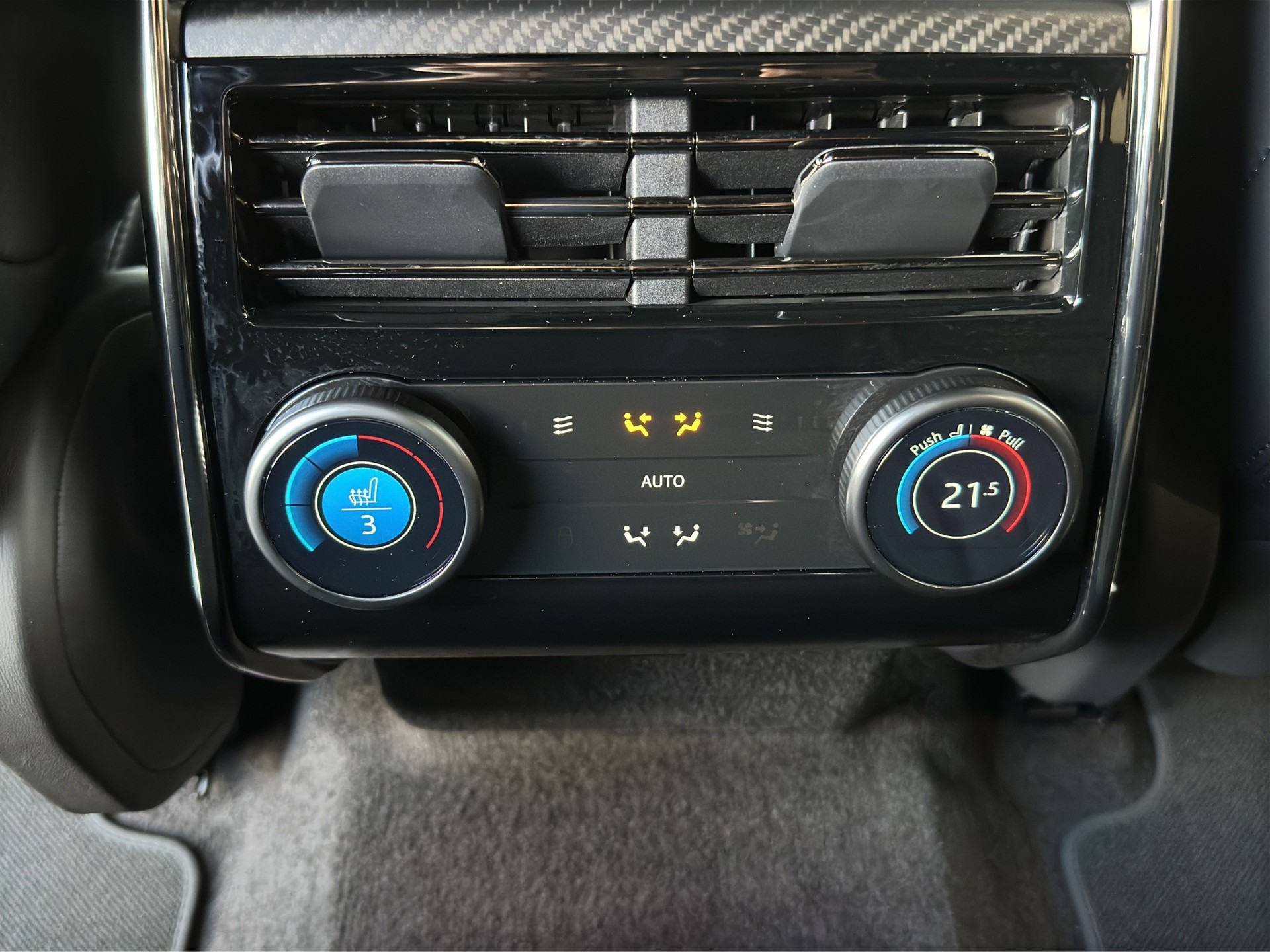 LAND ROVER RR Sport P635 4.4 V8 SV Edition One Bronze-image-24